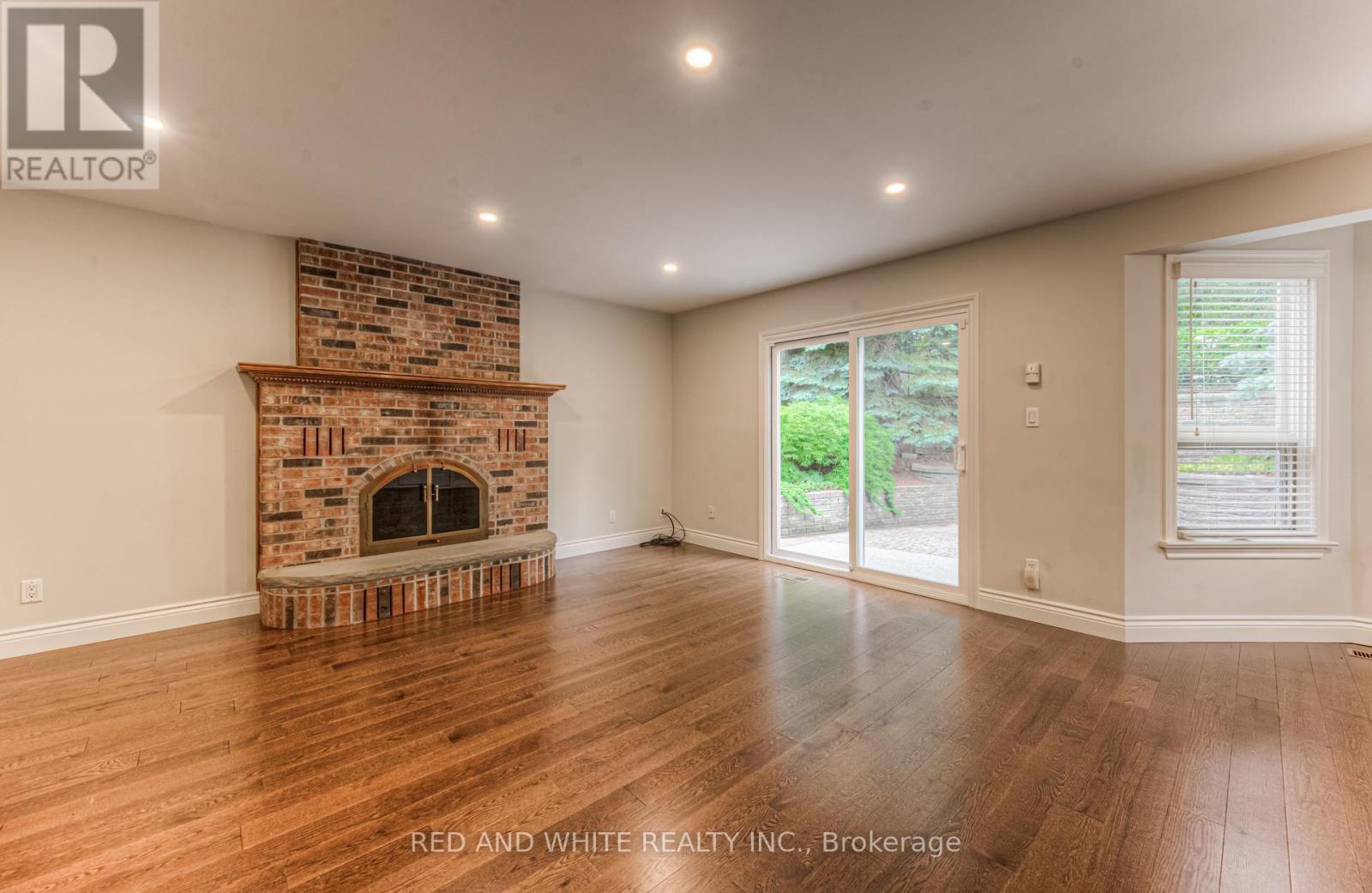 2 Morningview Place, Kitchener, ON - Indoor With Fireplace