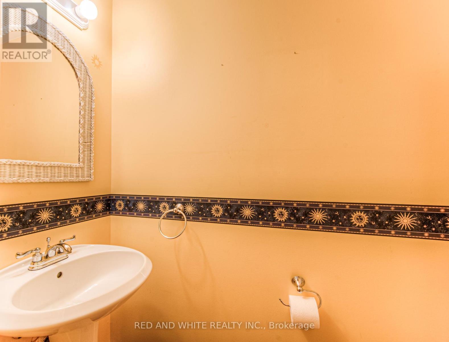 2 Morningview Place, Kitchener, ON - Indoor Photo Showing Bathroom