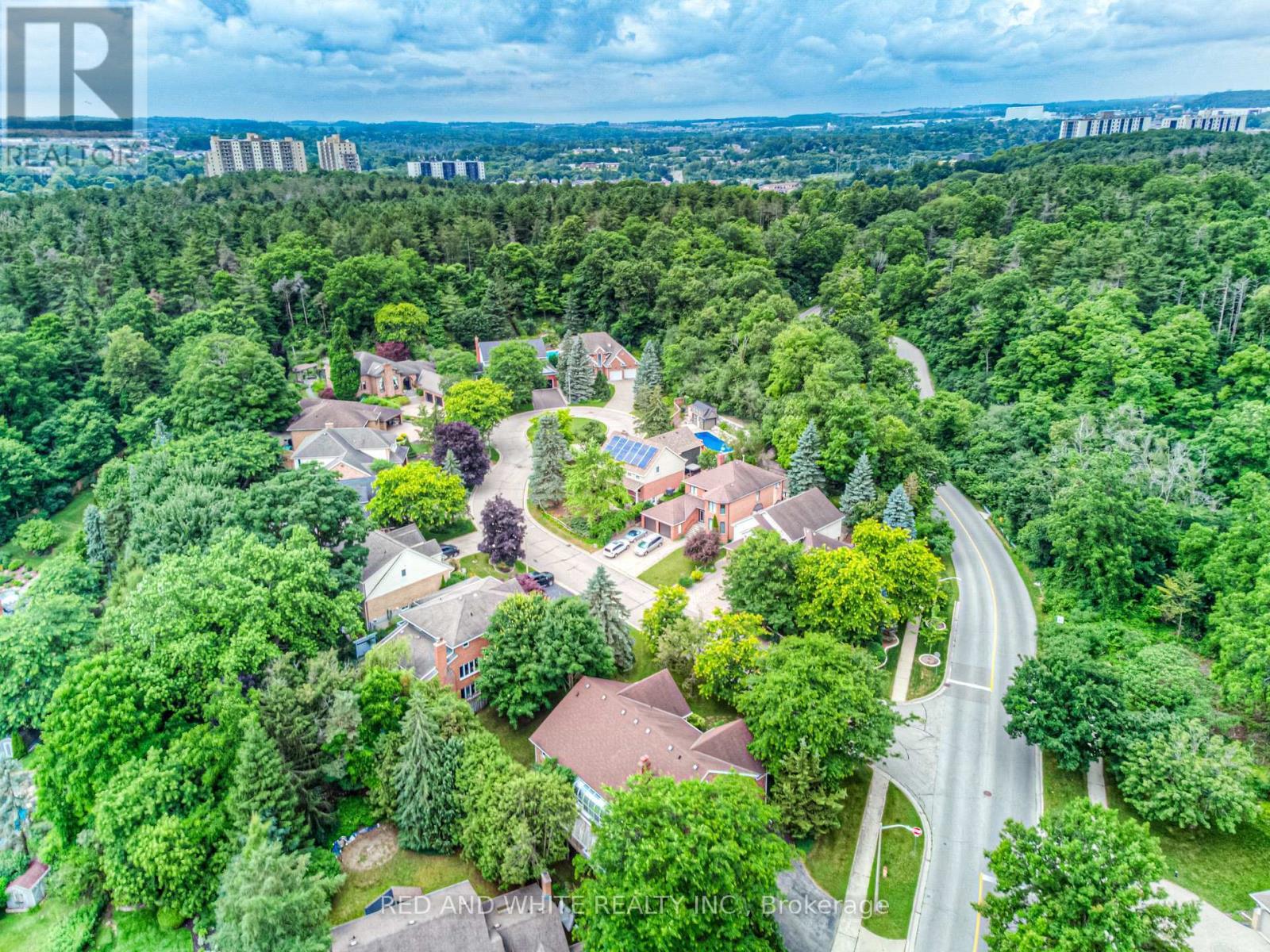 2 Morningview Place, Kitchener, ON - Outdoor