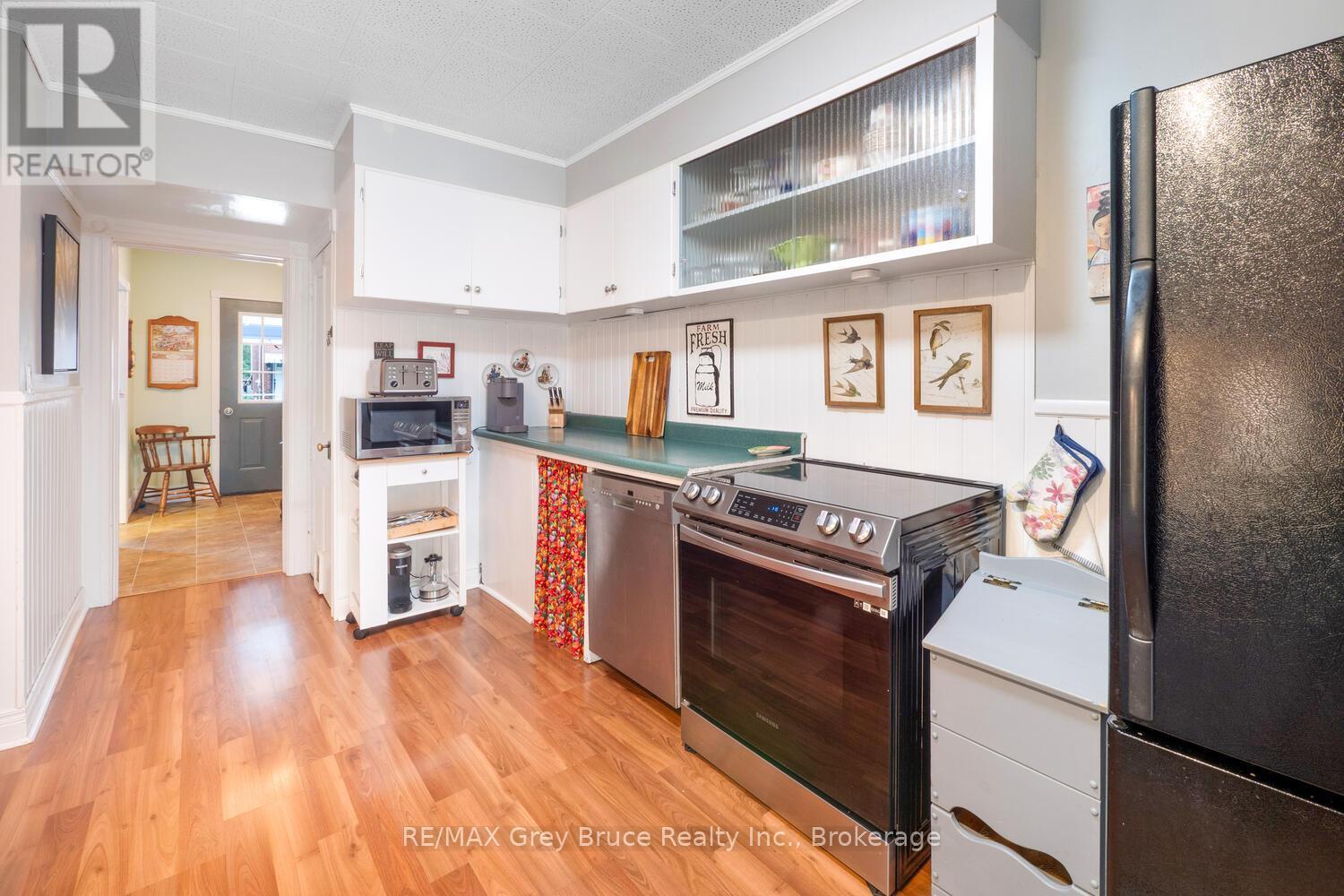 478 13Th Street W, Owen Sound, ON - Indoor Photo Showing Kitchen