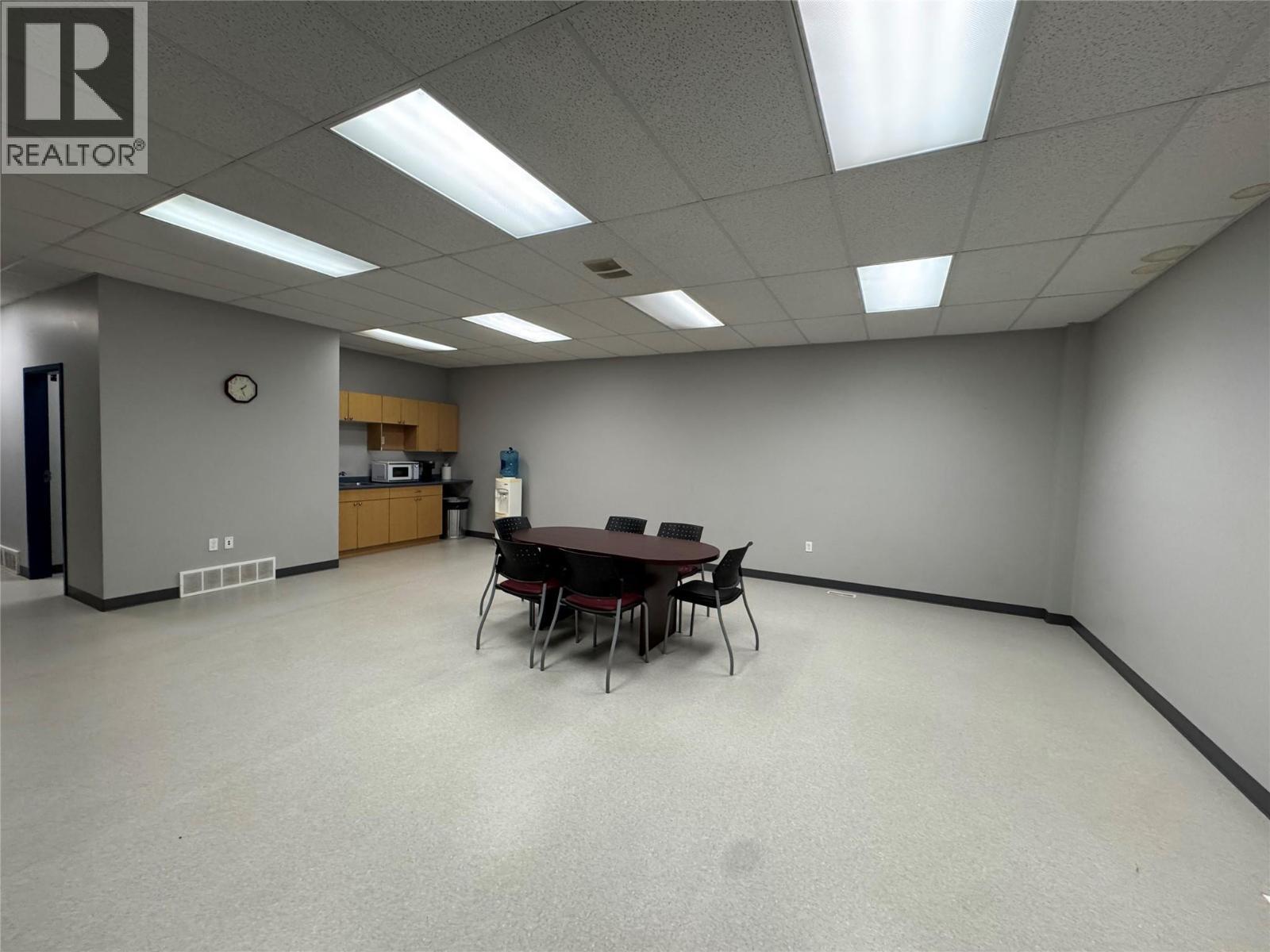 2801 92 Avenue, Dawson Creek, BC