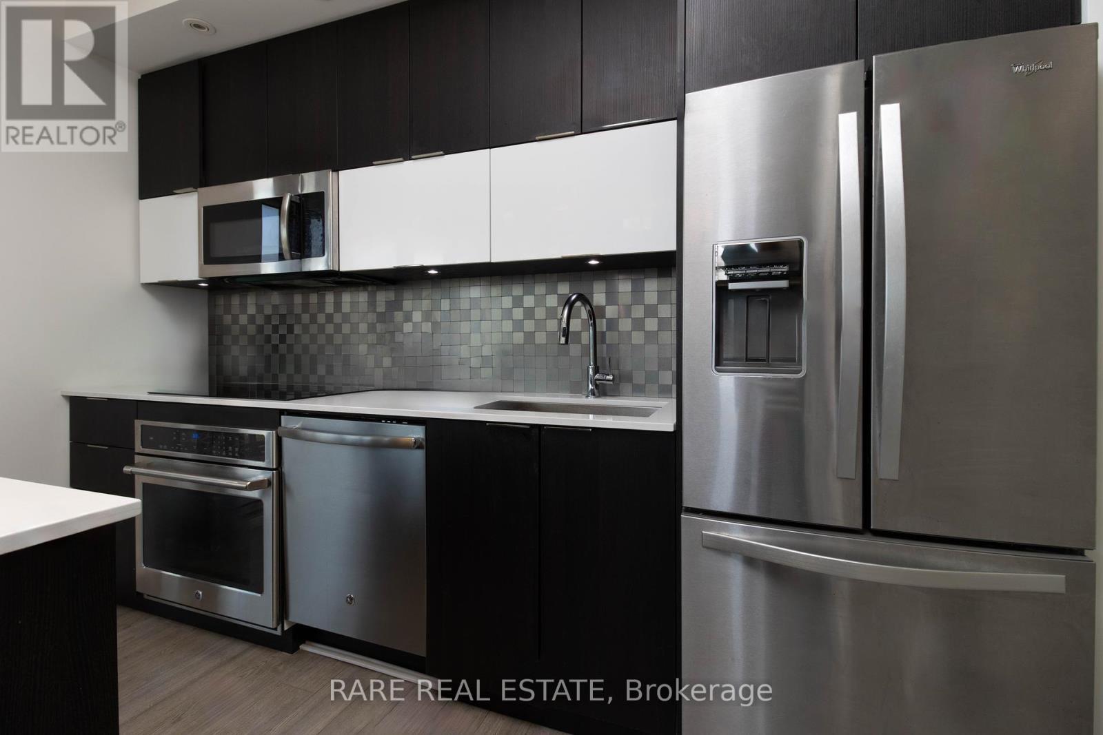 1908 - 56 Annie Craig Drive, Toronto, ON - Indoor Photo Showing Kitchen
