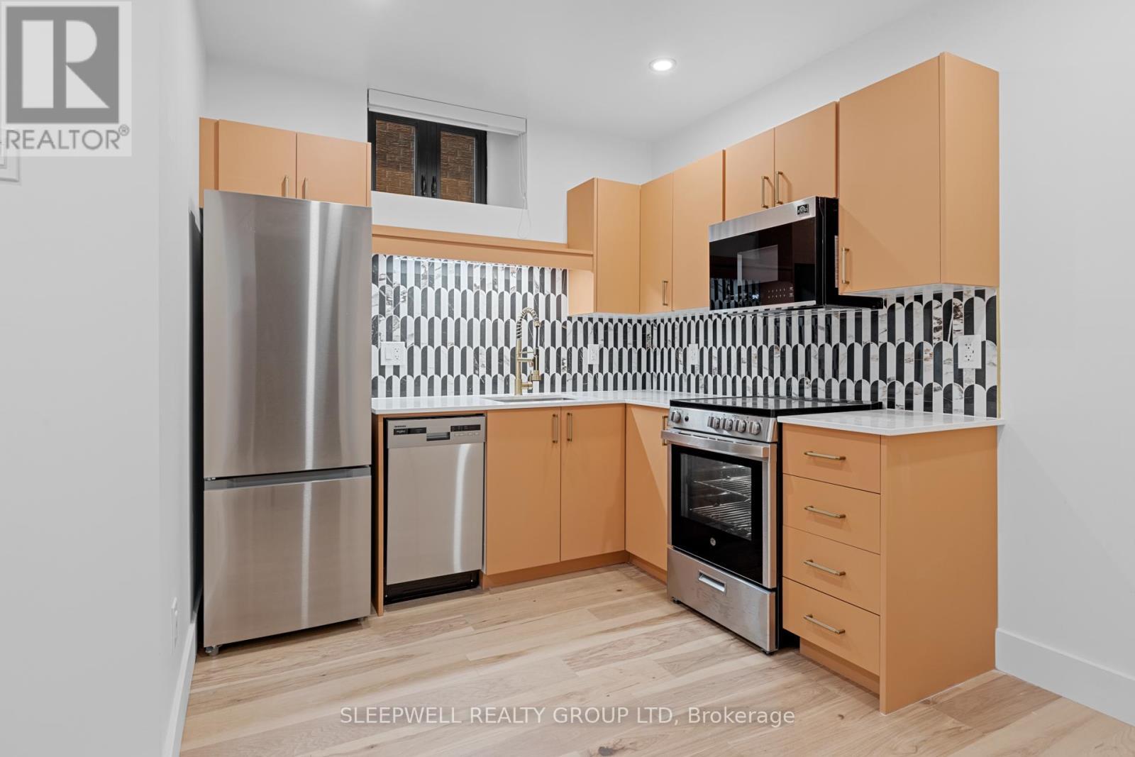 103 - 476 Wilbrod Street, Ottawa, ON