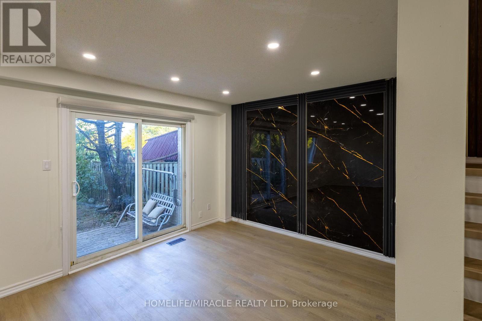 8 Grand Valley Drive, Brampton, ON - Indoor Photo Showing Other Room