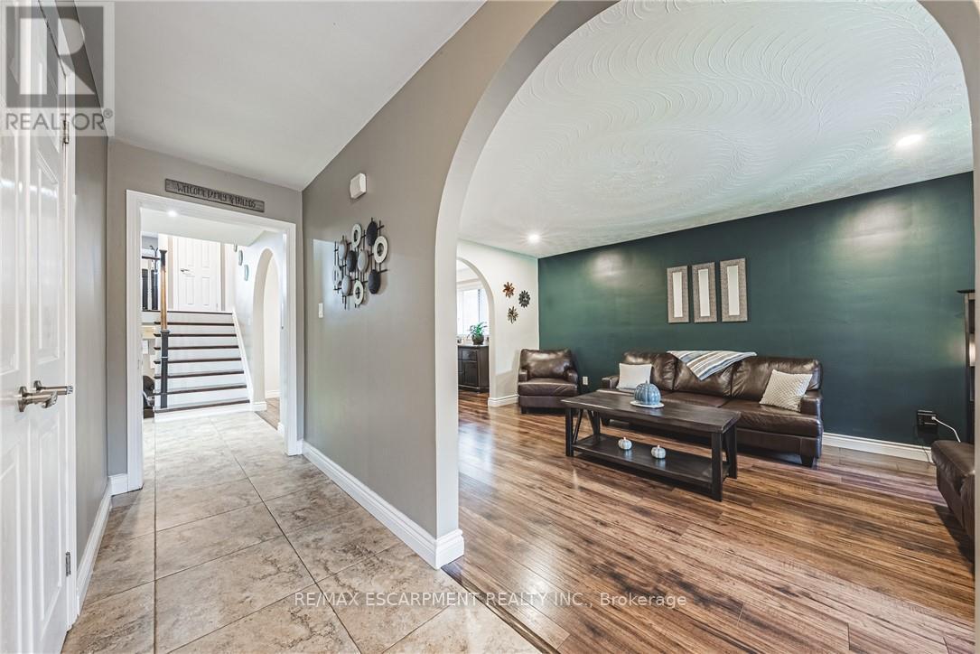 477 Queen Victoria Drive, Hamilton, ON - Indoor Photo Showing Other Room