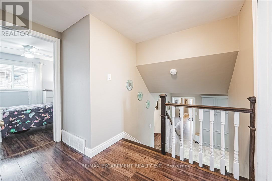 477 Queen Victoria Drive, Hamilton, ON - Indoor Photo Showing Other Room