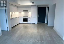 322 - 33 FREDERICK TODD WAY Toronto, ON M4G 0C9