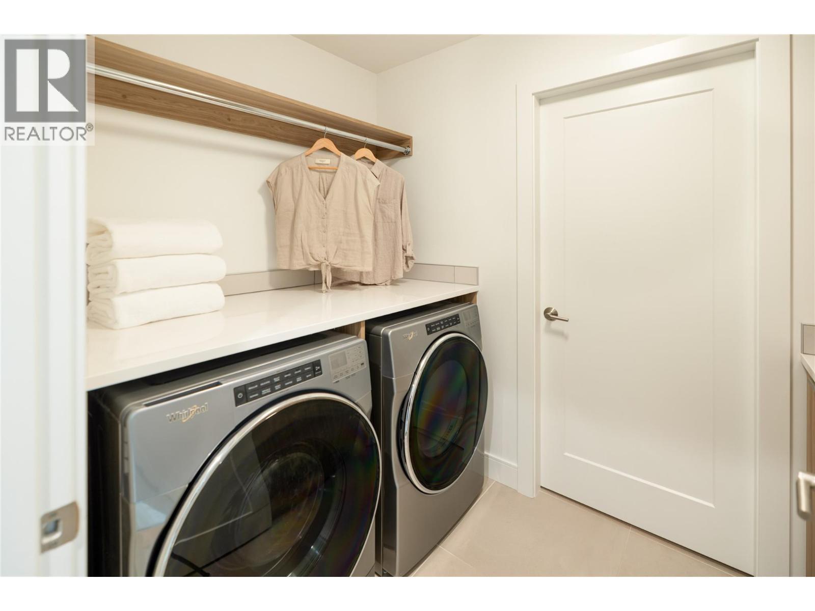 3000 Ariva Drive Unit# 3501, Kelowna, BC - Indoor Photo Showing Laundry Room