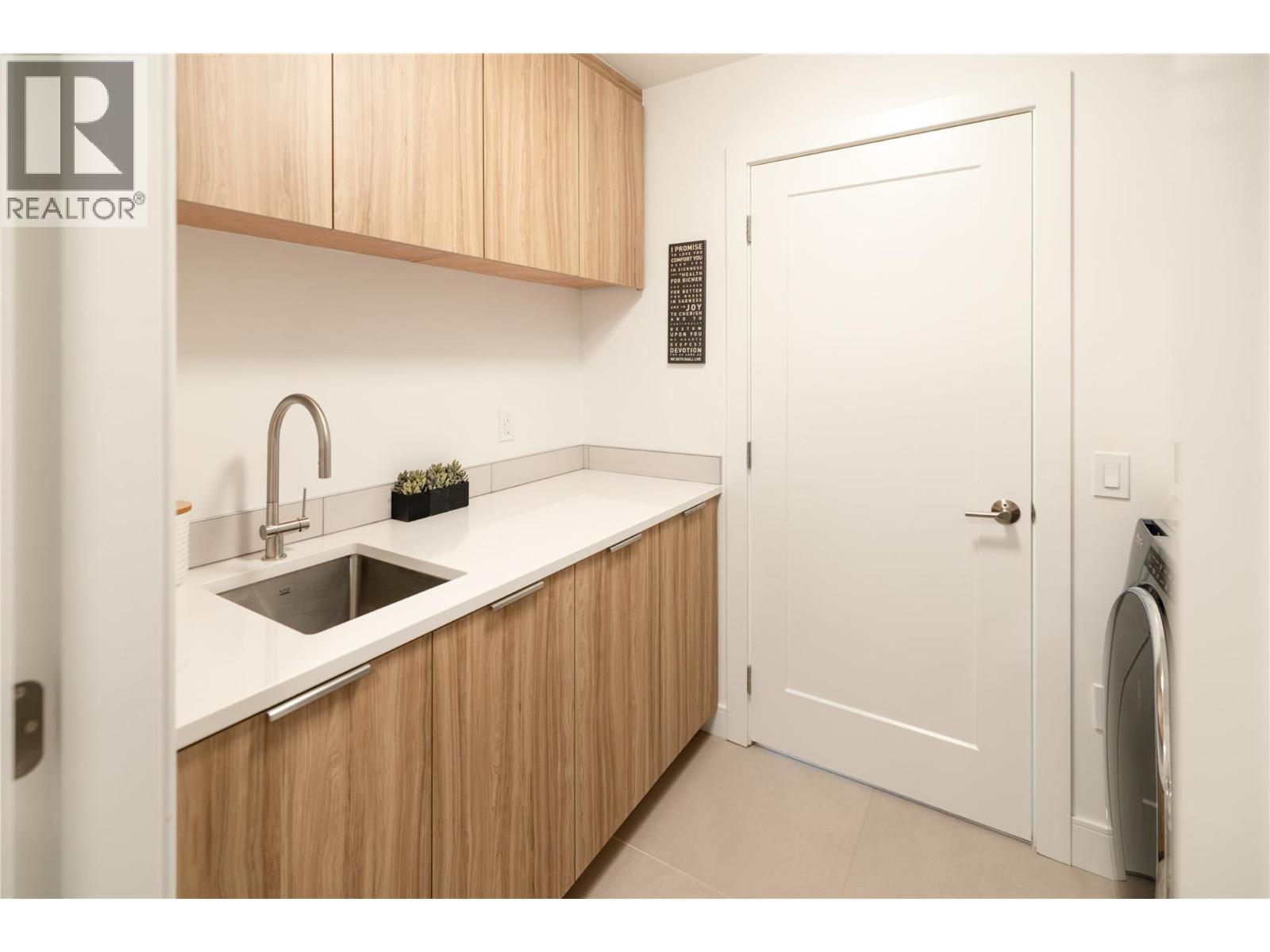 3000 Ariva Drive Unit# 3501, Kelowna, BC - Indoor