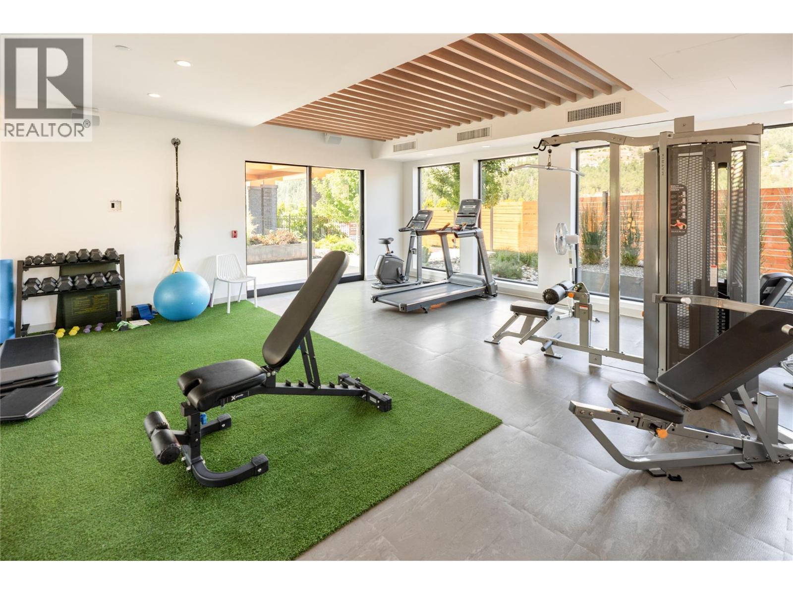3000 Ariva Drive Unit# 3501, Kelowna, BC - Indoor Photo Showing Gym Room