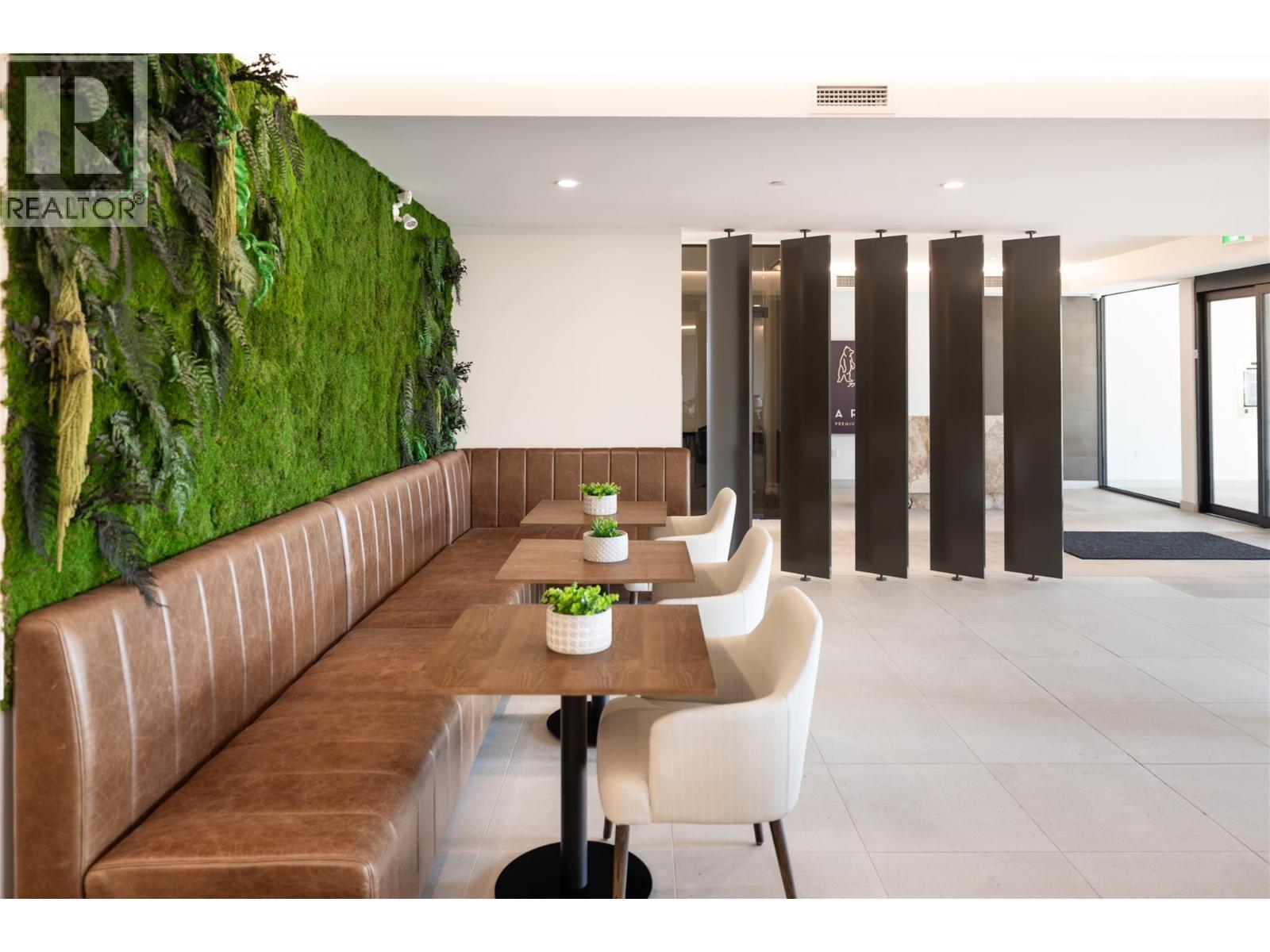 3000 Ariva Drive Unit# 3501, Kelowna, BC - Indoor Photo Showing Other Room