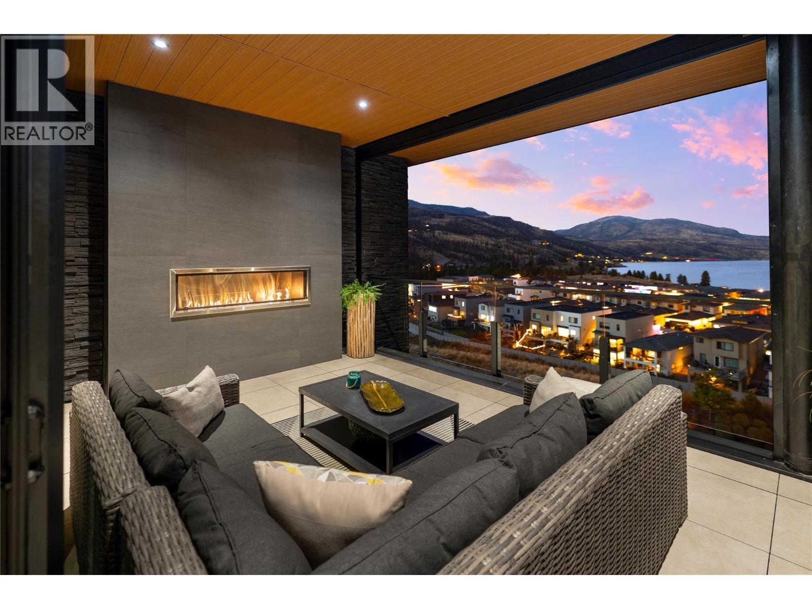 3000 Ariva Drive Unit# 3501, Kelowna, BC - With Fireplace