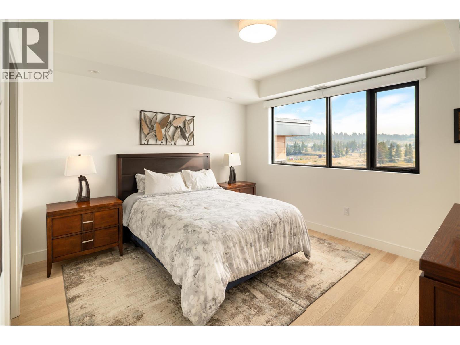 3000 Ariva Drive Unit# 3501, Kelowna, BC - Indoor Photo Showing Bedroom