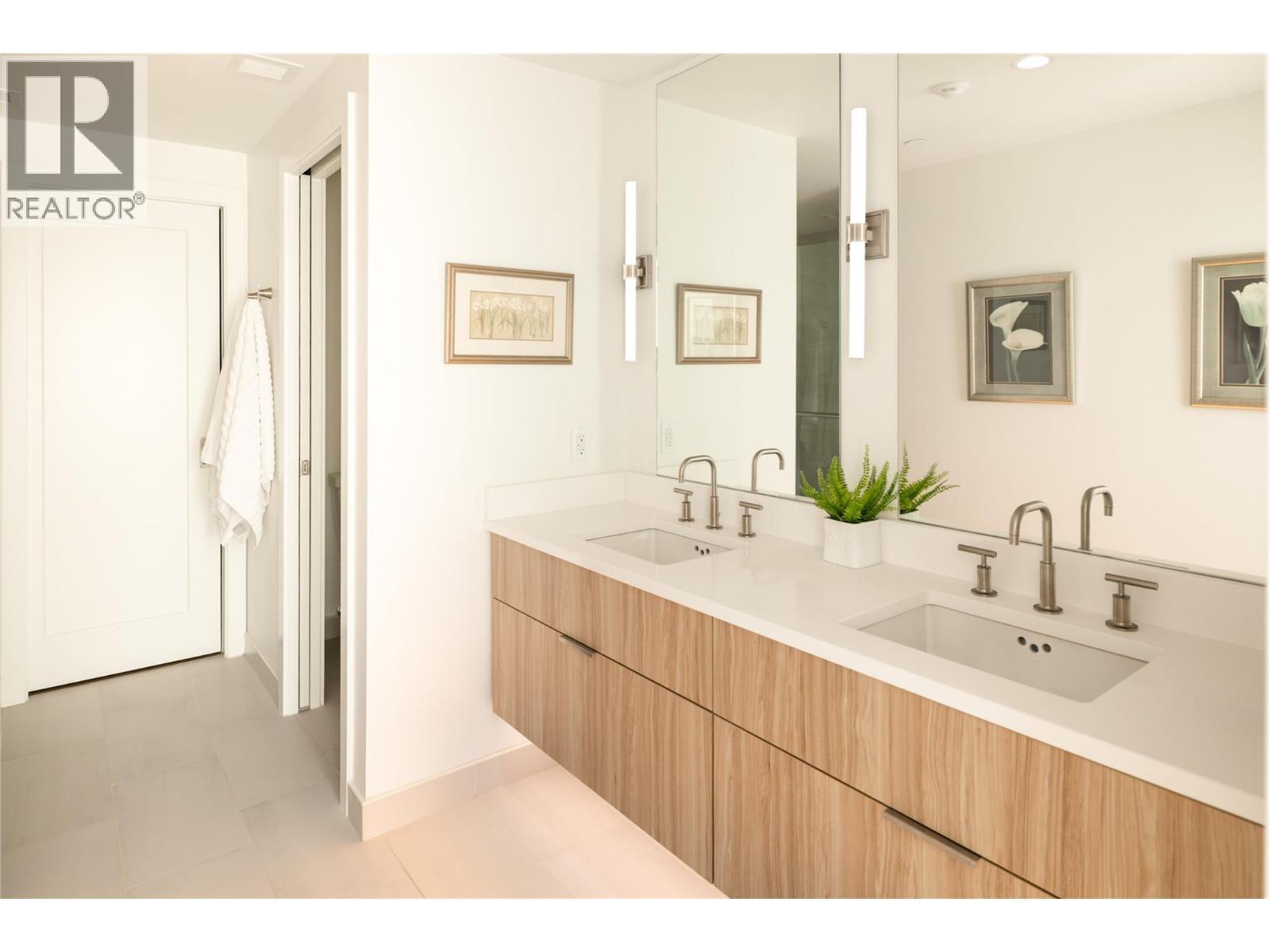 3000 Ariva Drive Unit# 3501, Kelowna, BC - Indoor Photo Showing Bathroom