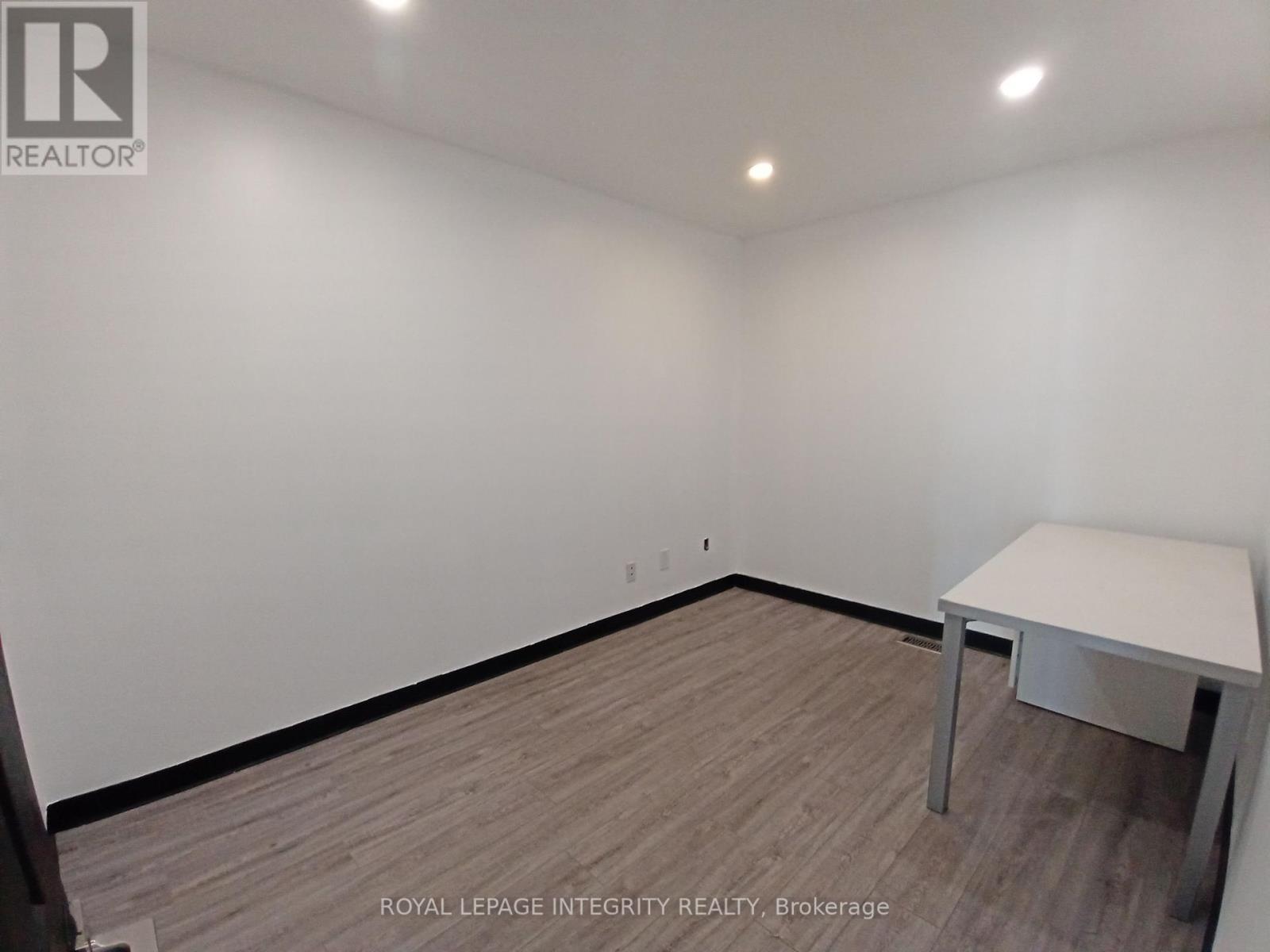 605 Center Street, Ottawa, ON