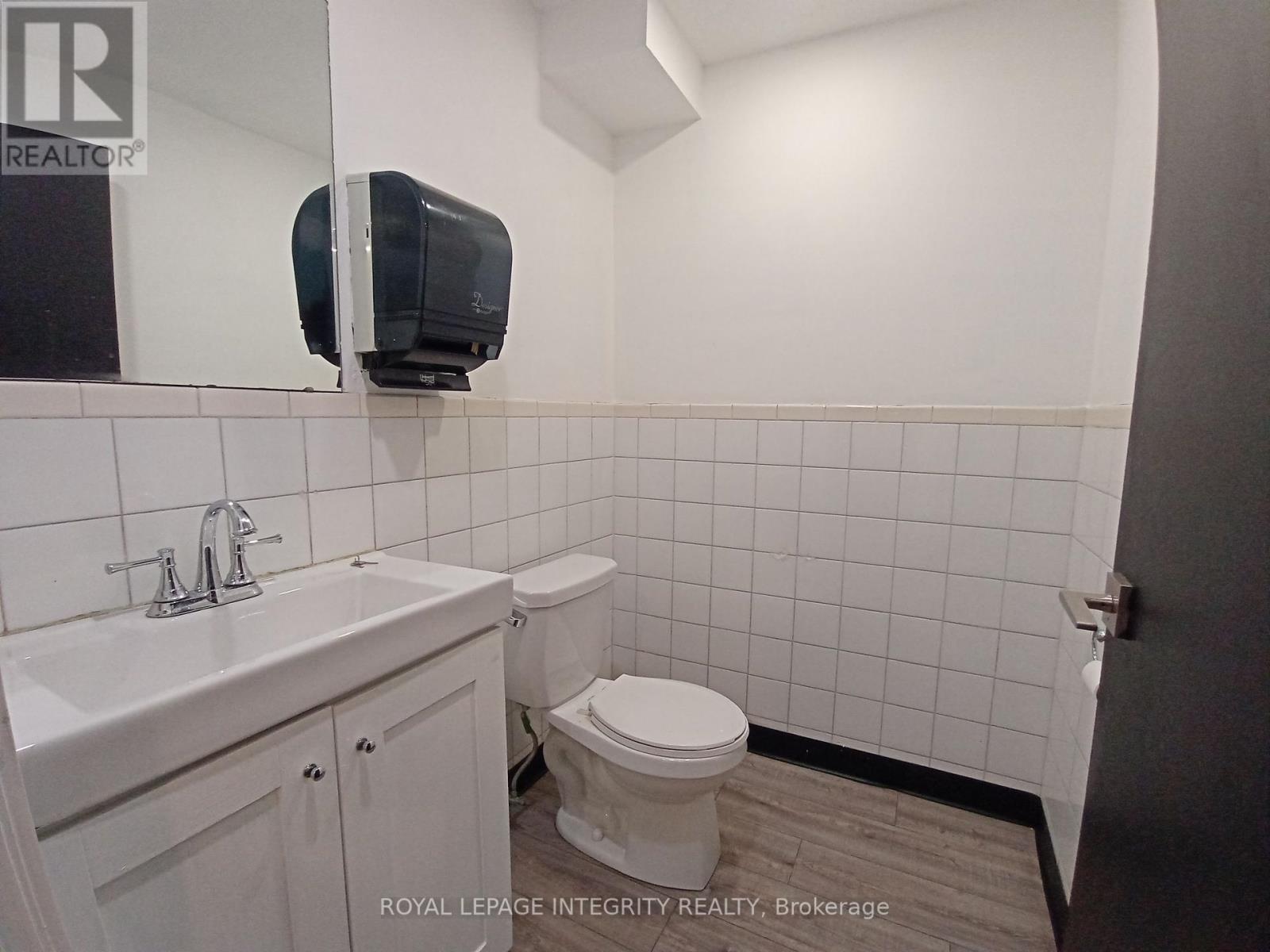 605 Center Street, Ottawa, ON