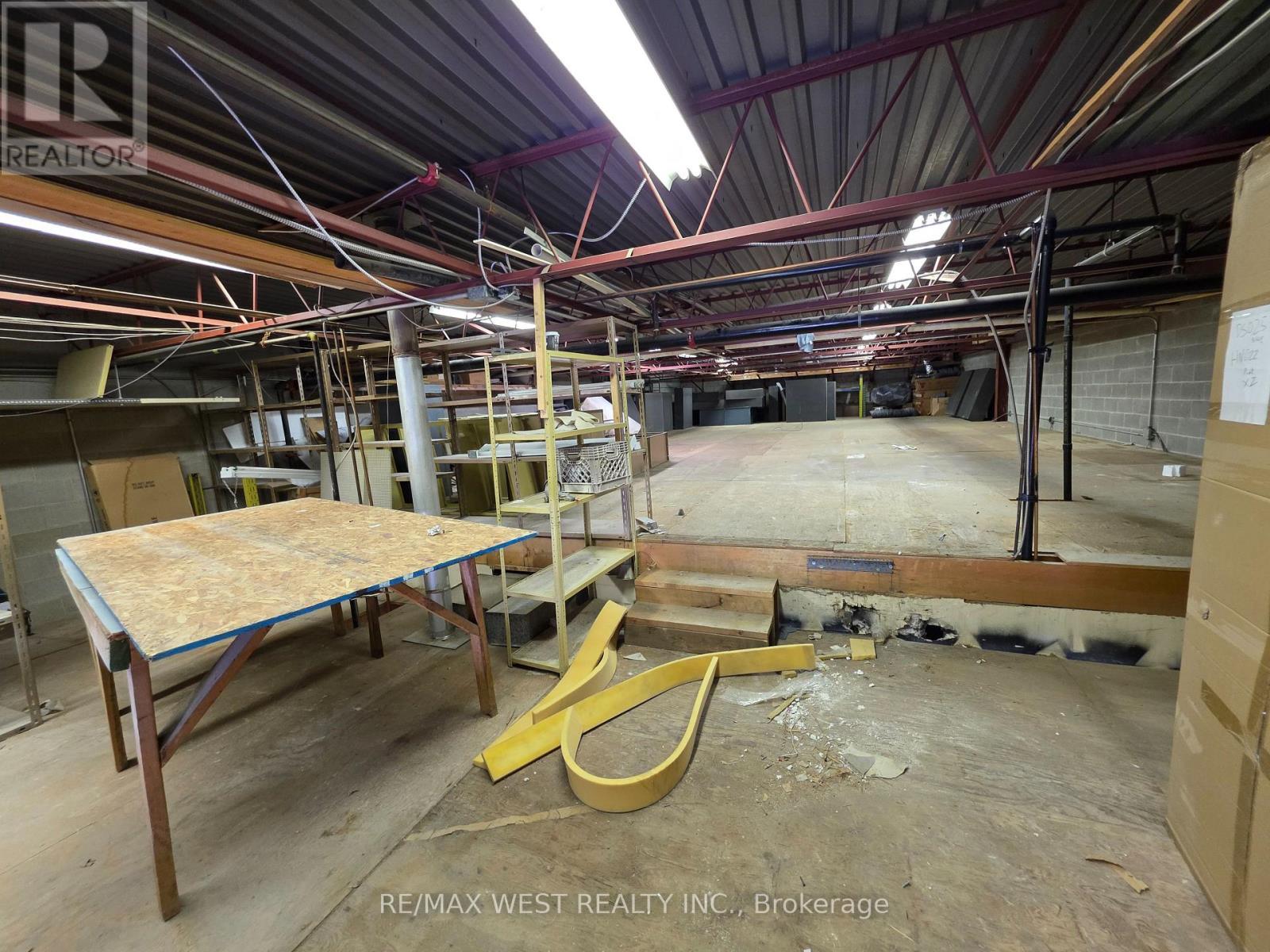 11 - 2104 Hwy 7 Road, Vaughan, ON