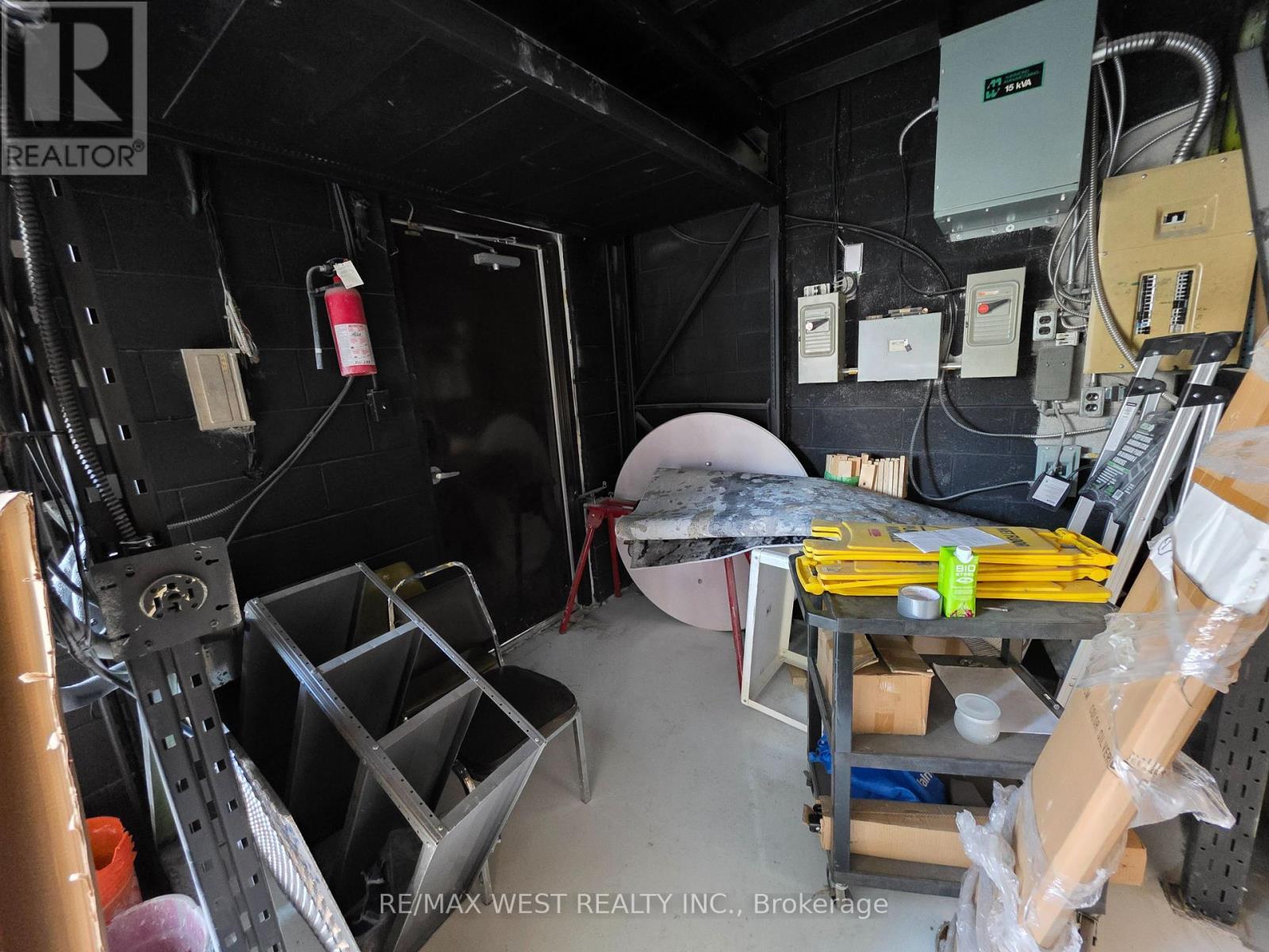 11 - 2104 Hwy 7 Road, Vaughan, ON