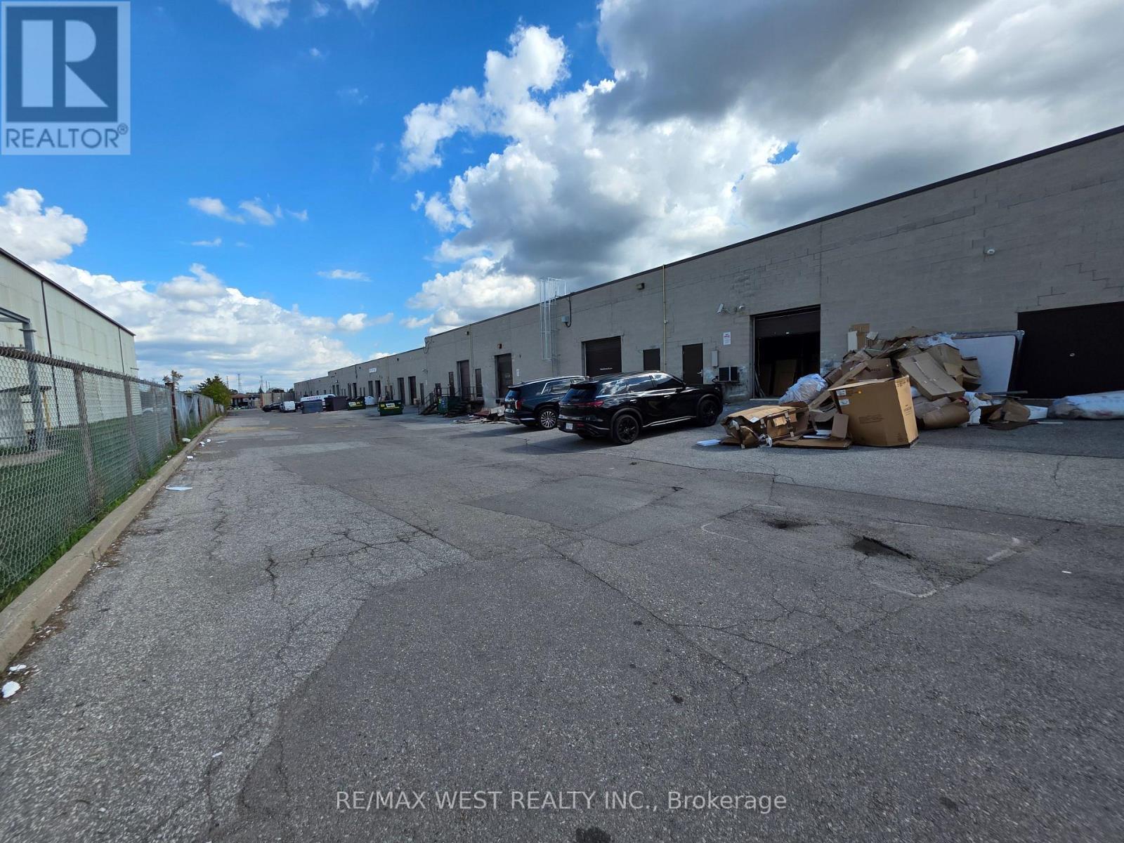 11 - 2104 Hwy 7 Road, Vaughan, ON