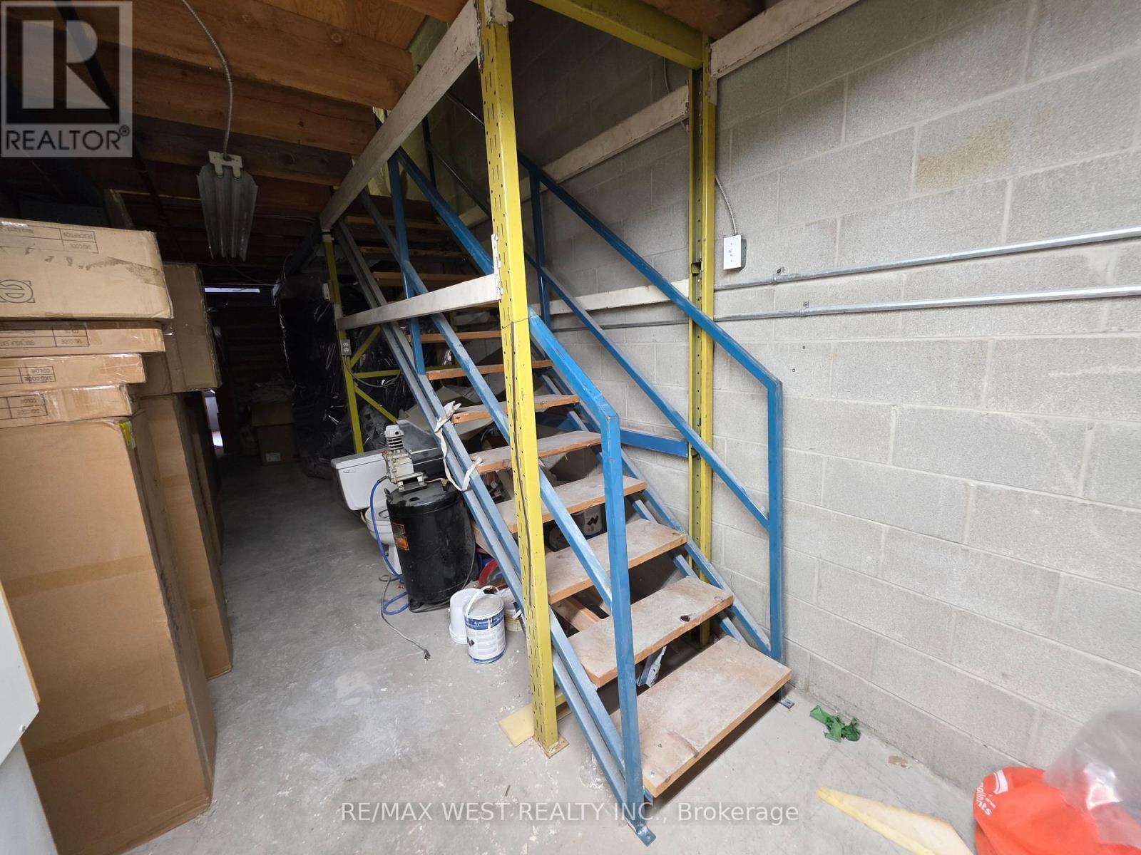 11 - 2104 Hwy 7 Road, Vaughan, ON