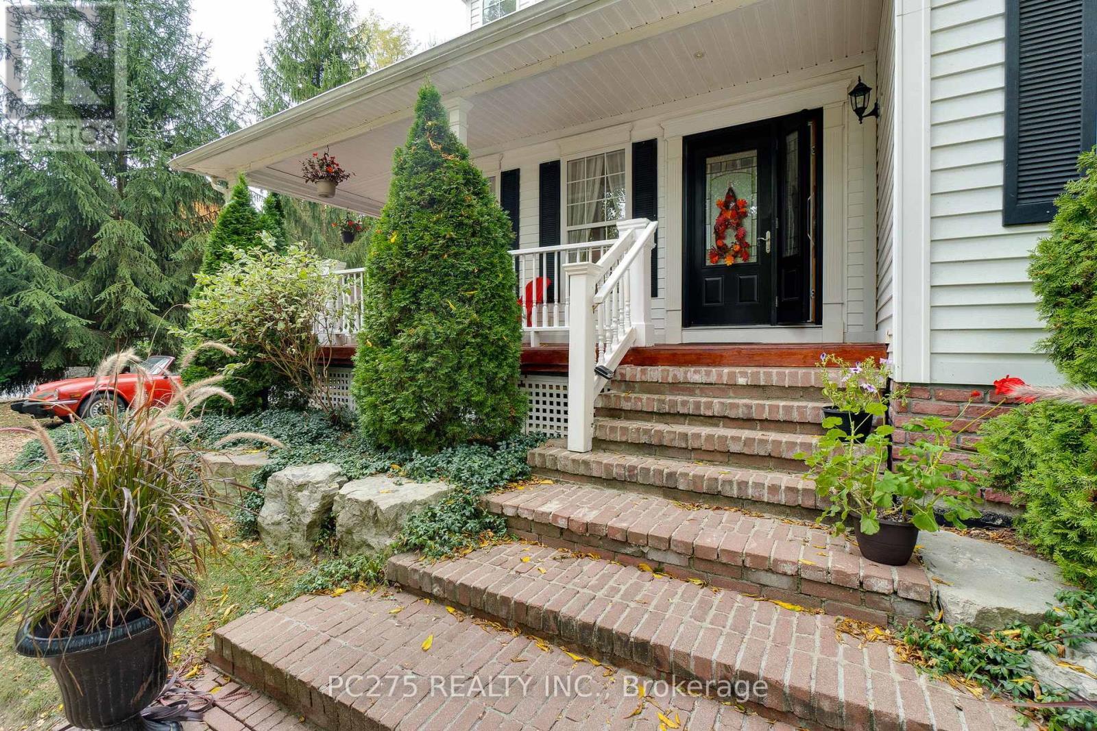23 Mactavesh Crescent, Bluewater (Bayfield), ON - Outdoor With Deck Patio Veranda