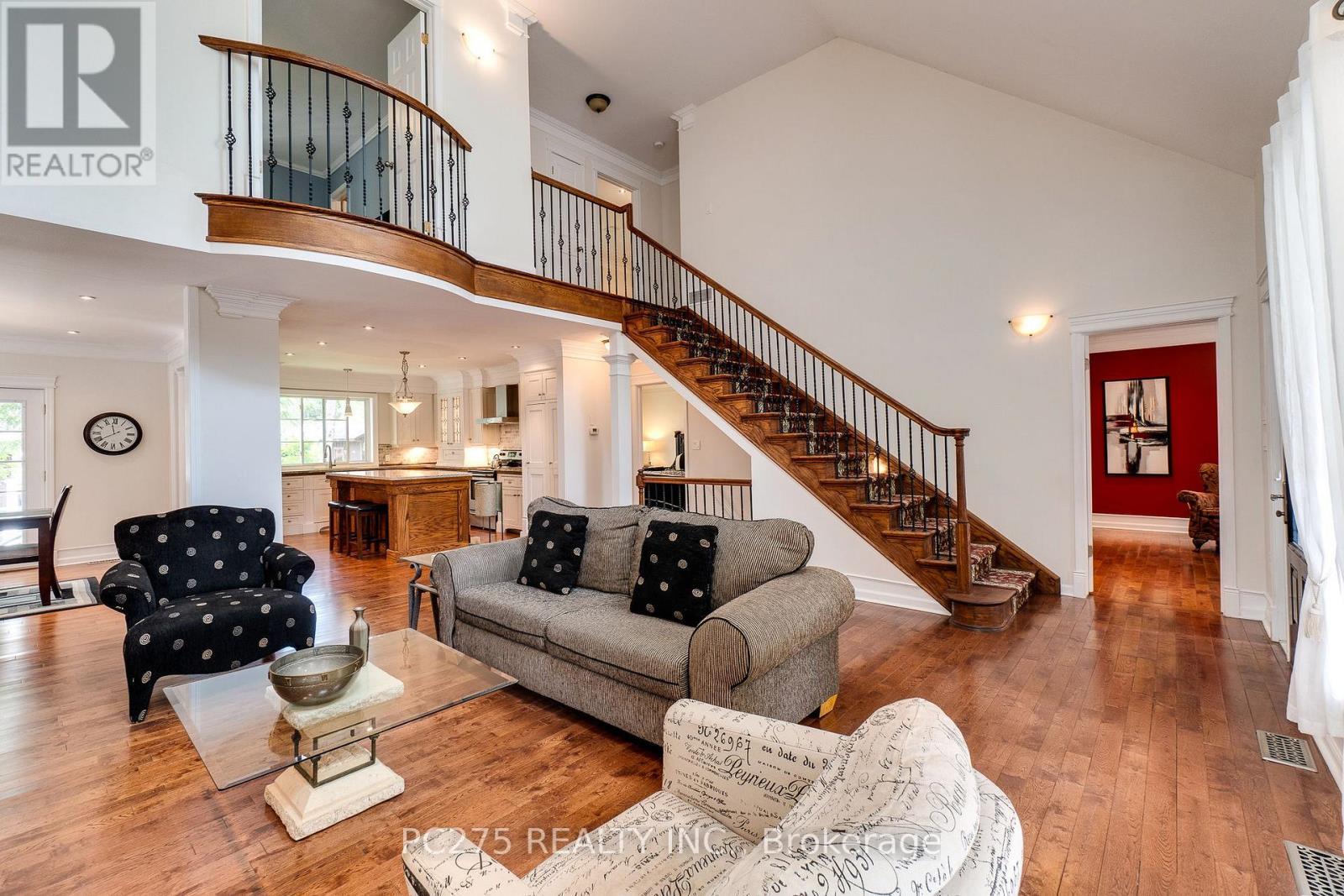 23 Mactavesh Crescent, Bluewater (Bayfield), ON - Indoor Photo Showing Living Room