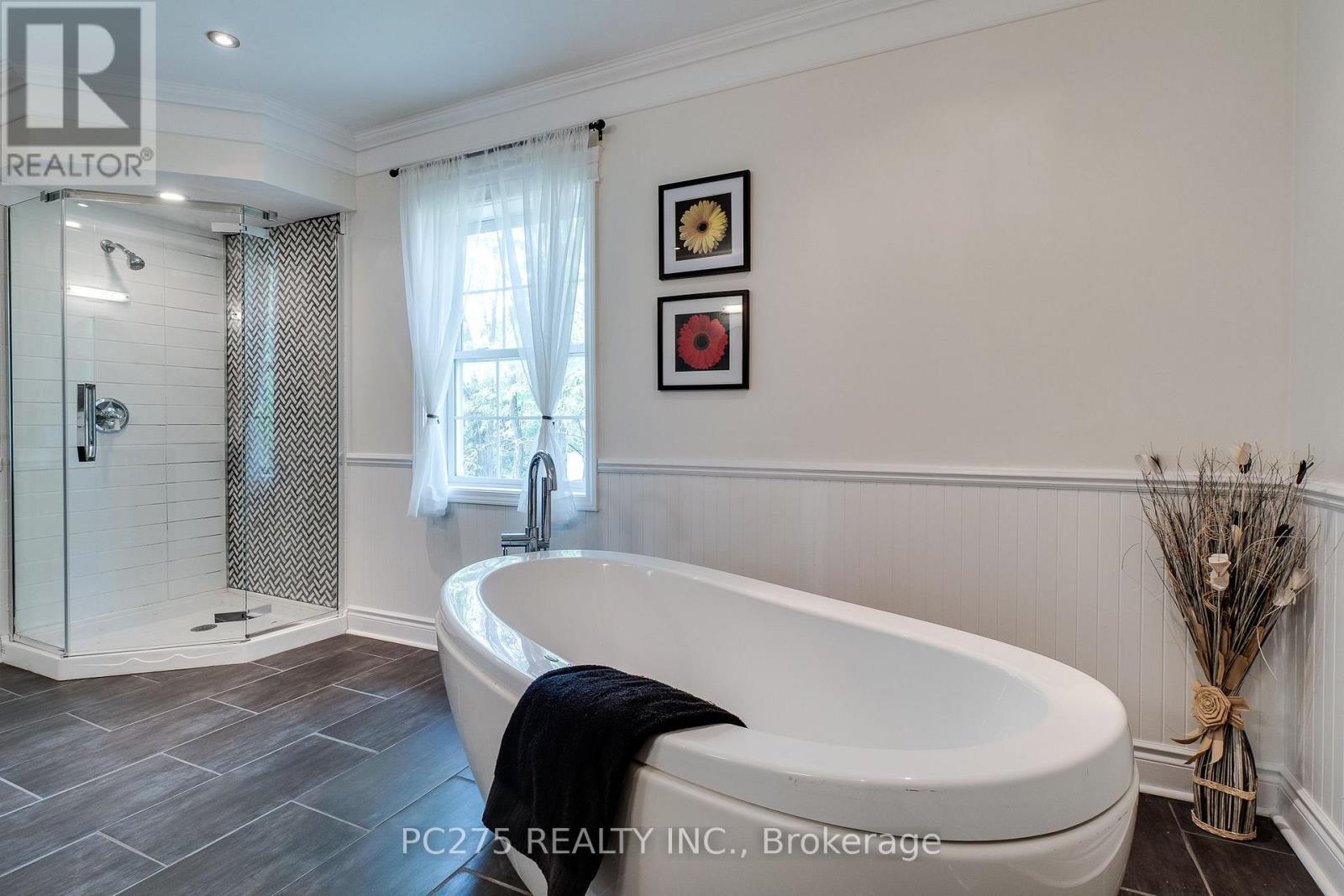 23 Mactavesh Crescent, Bluewater (Bayfield), ON - Indoor Photo Showing Bathroom
