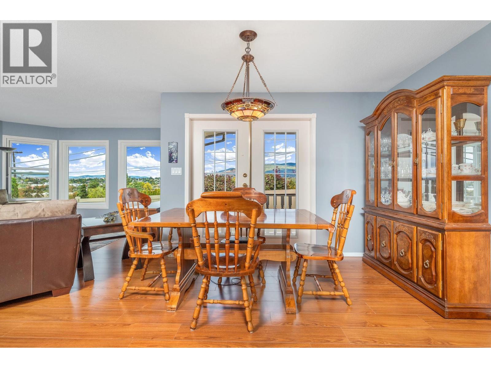 124 Sarsons Road Unit# 17, Vernon, BC - Indoor Photo Showing Dining Room