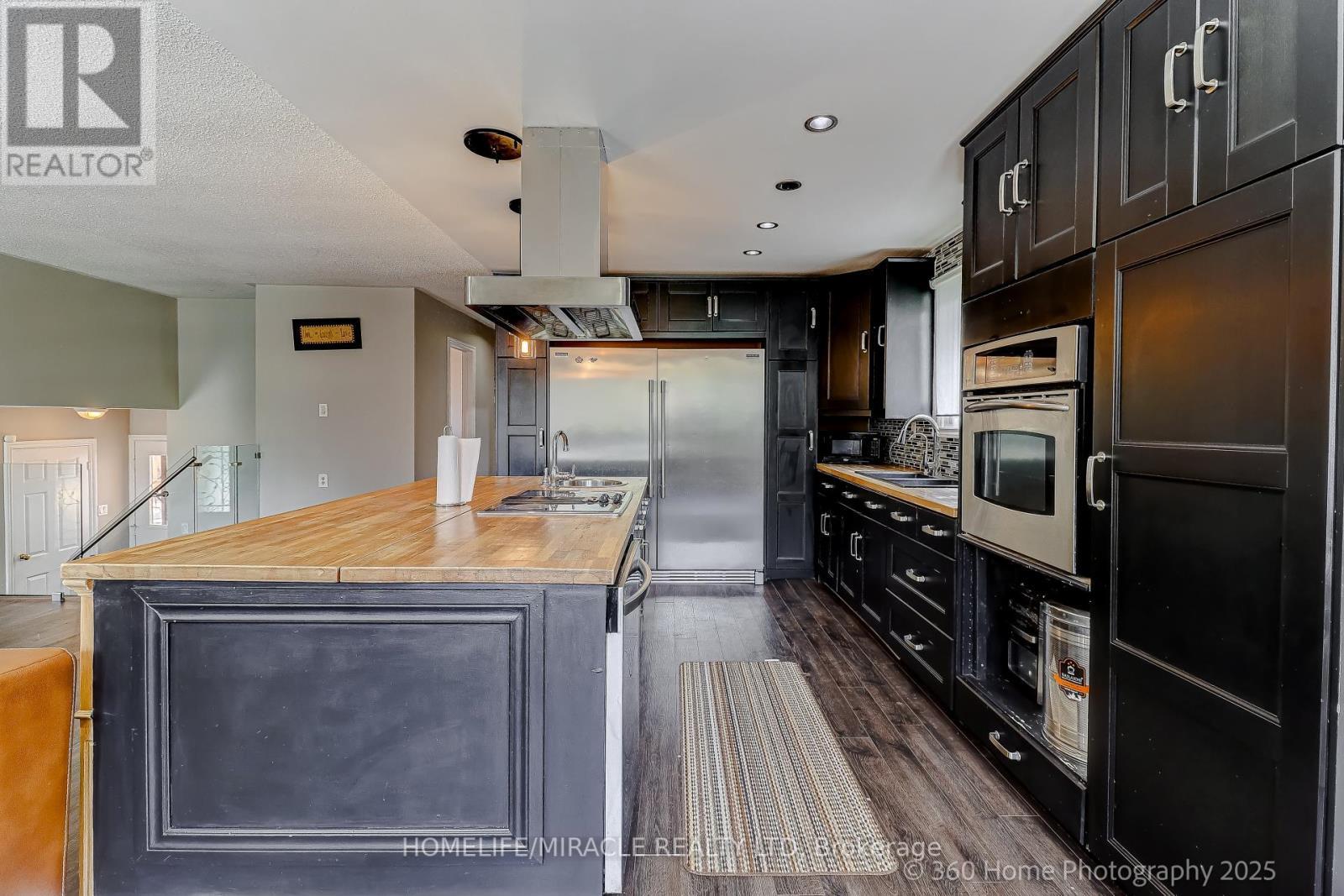 82 Goldgate Crescent, Orangeville, ON - Indoor Photo Showing Kitchen