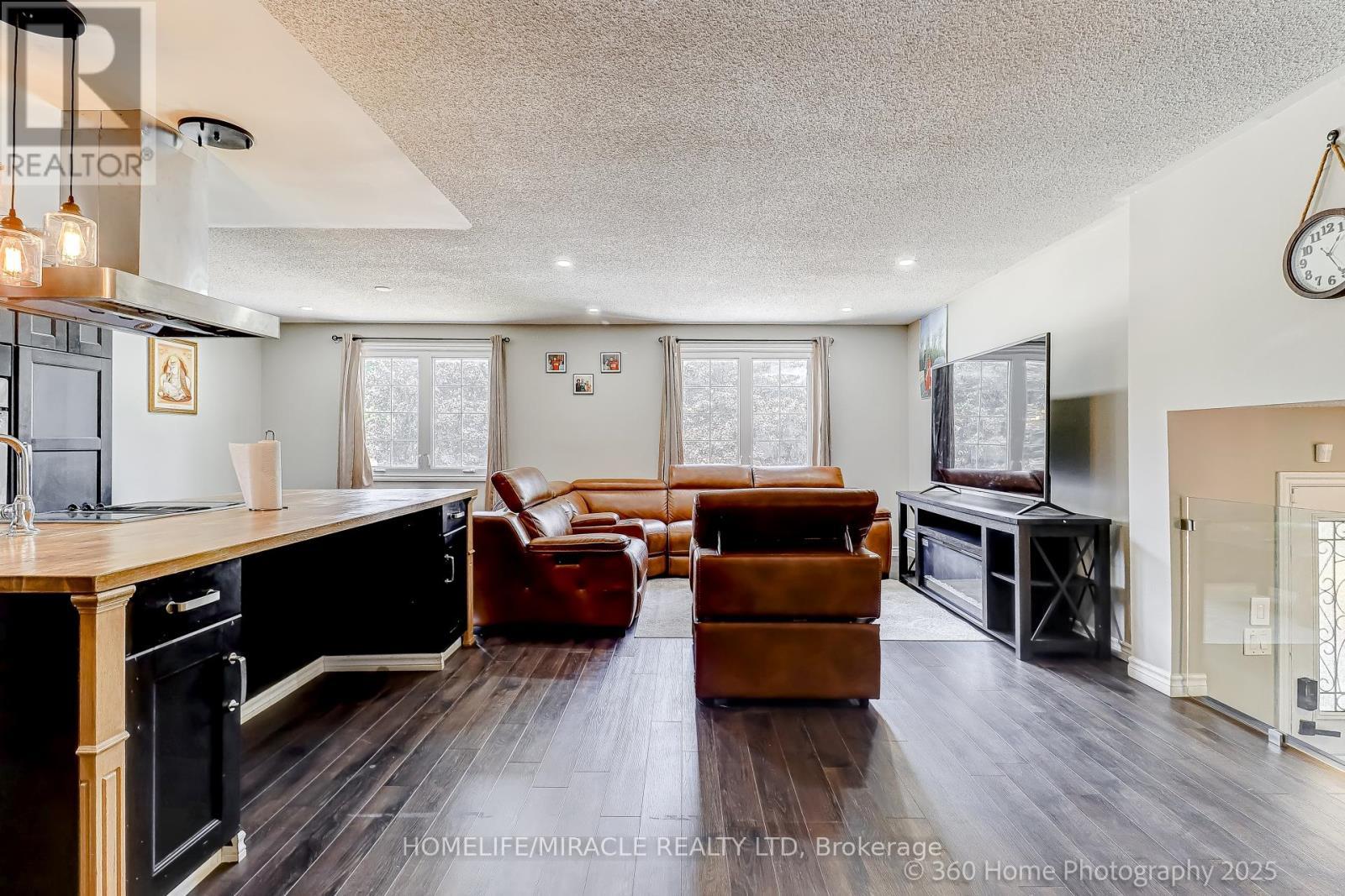 82 Goldgate Crescent, Orangeville, ON - Indoor