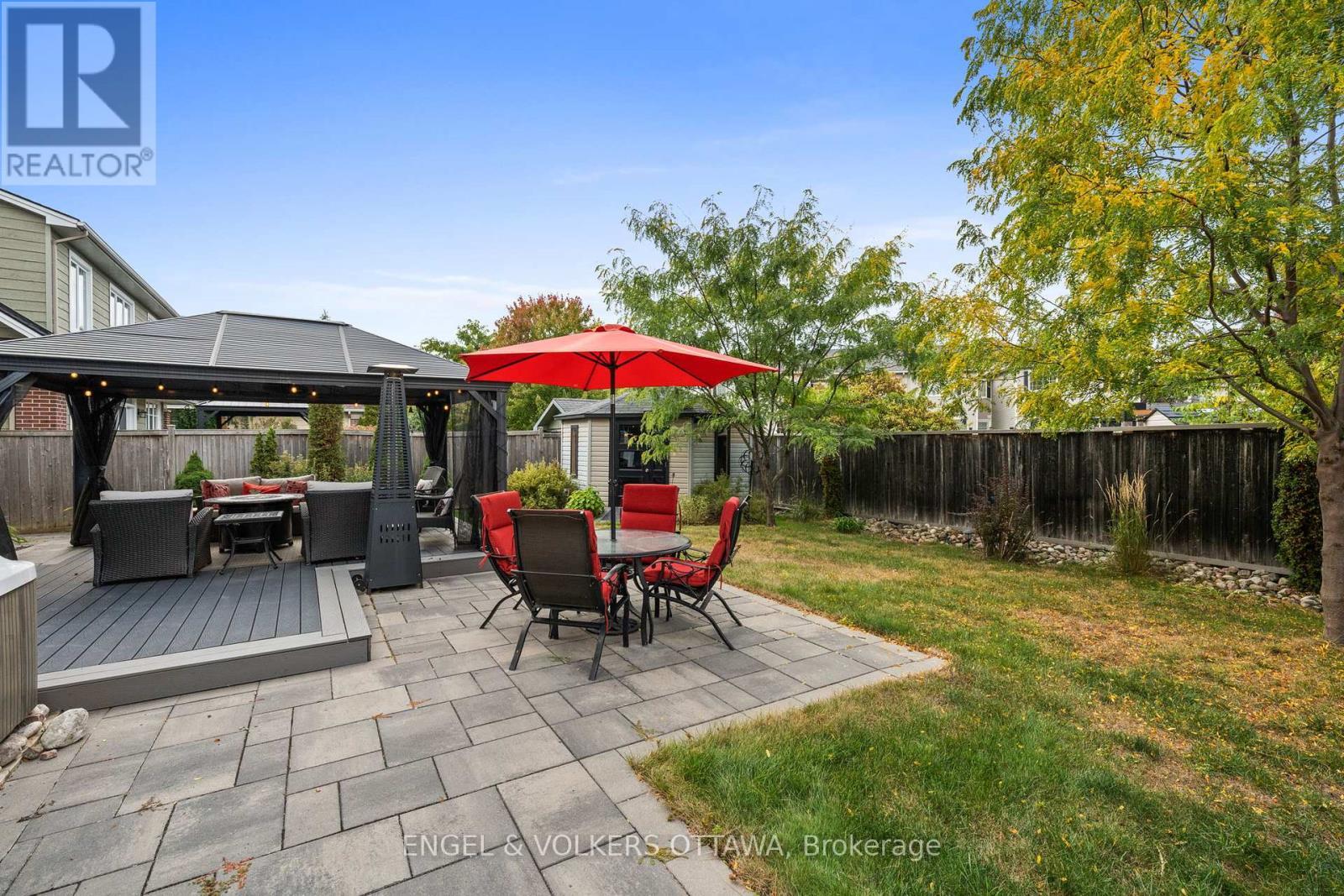 511 Erinwoods Circle, Ottawa, ON - Outdoor With Deck Patio Veranda
