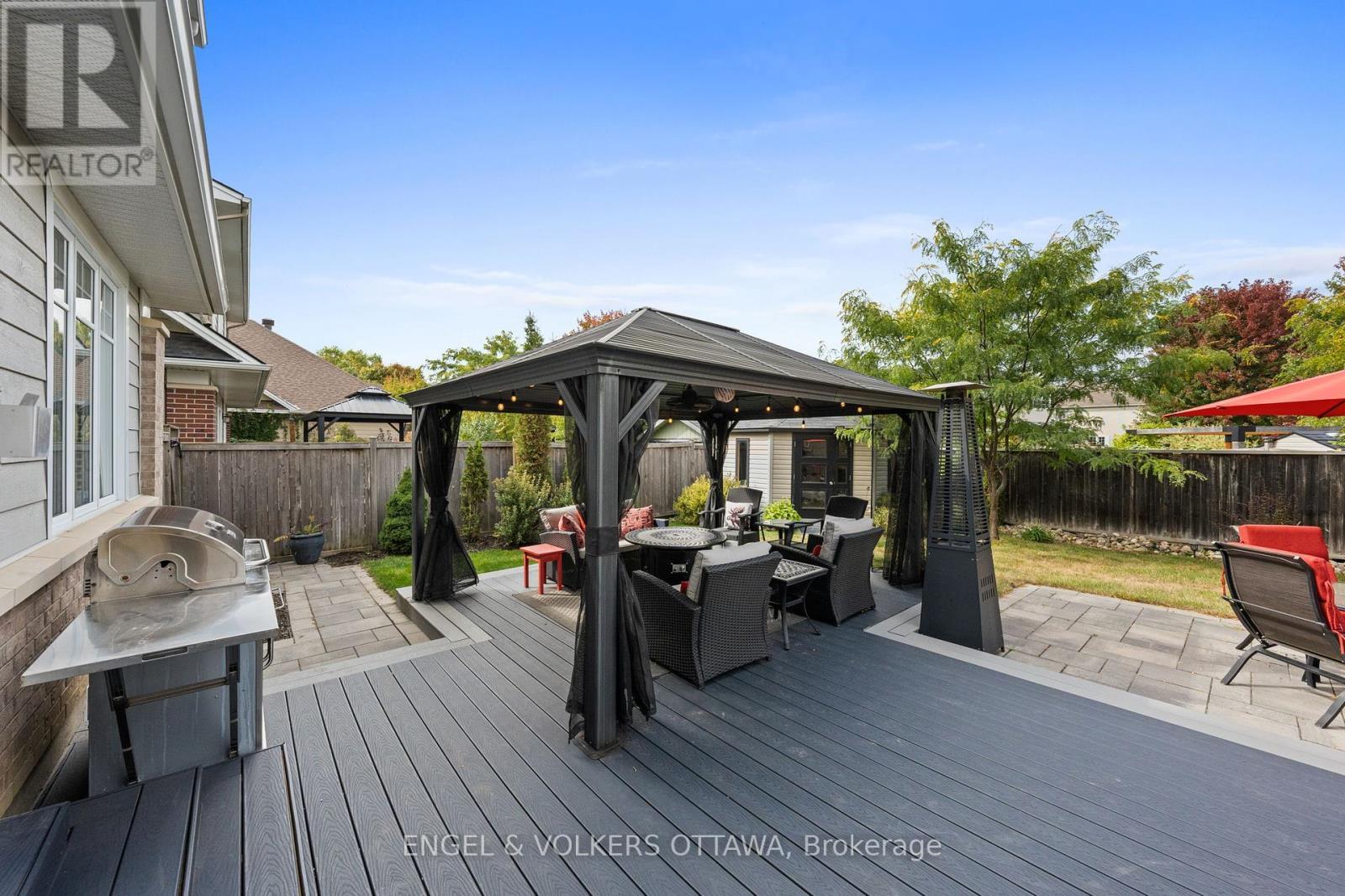 511 Erinwoods Circle, Ottawa, ON - Outdoor With Deck Patio Veranda