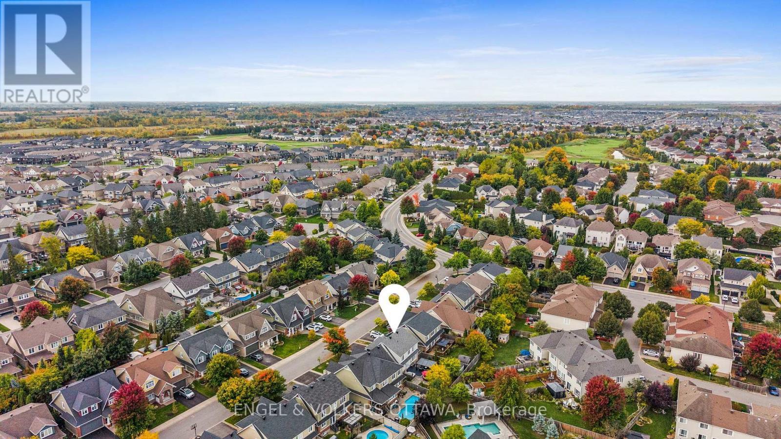 511 Erinwoods Circle, Ottawa, ON - Outdoor With View