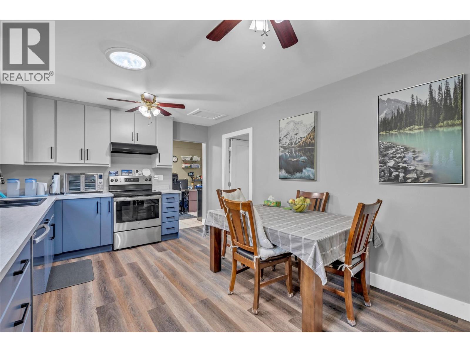 2527 Upper Bench Road, Keremeos, BC - Indoor