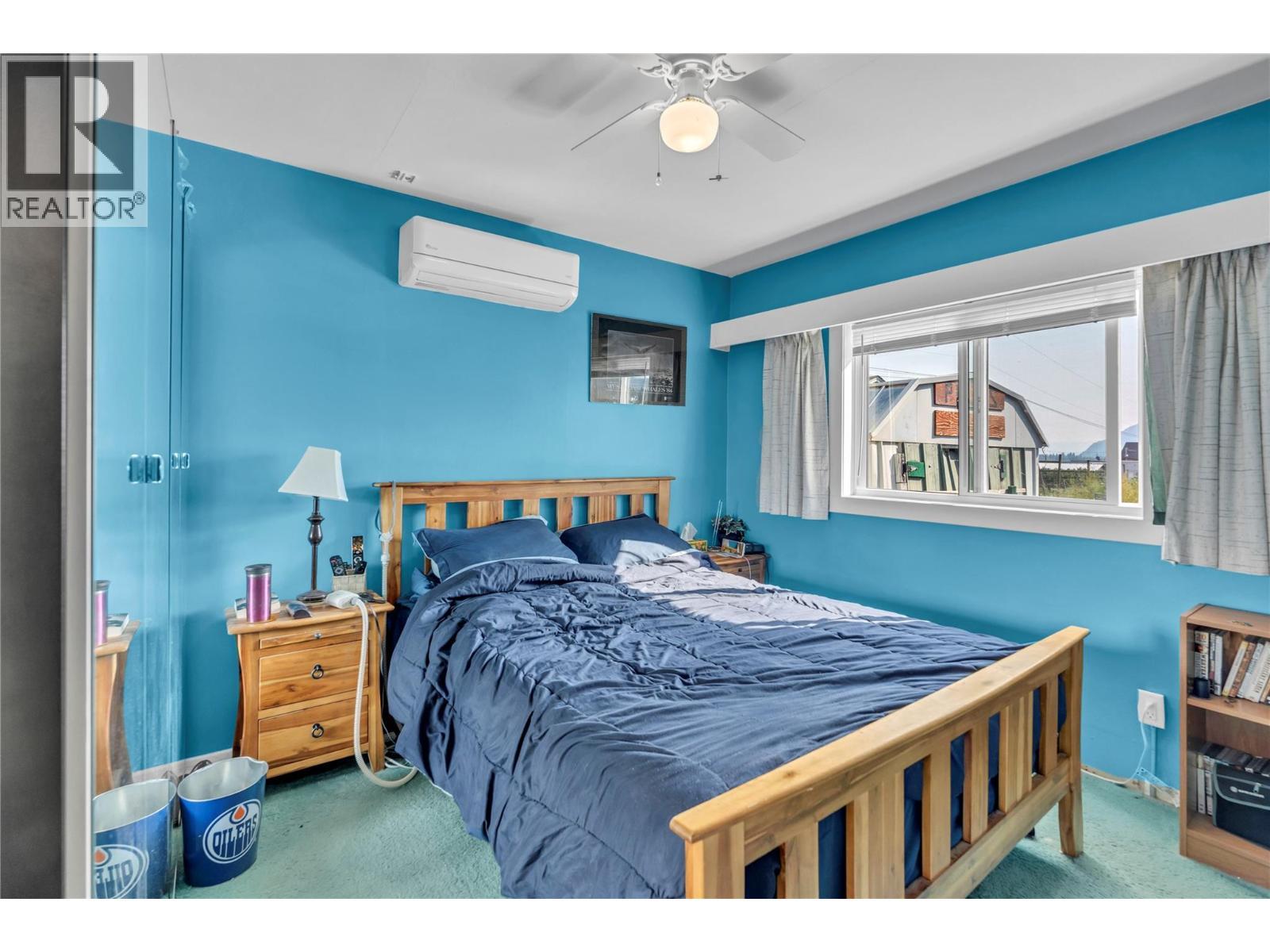 2527 Upper Bench Road, Keremeos, BC - Indoor Photo Showing Bedroom