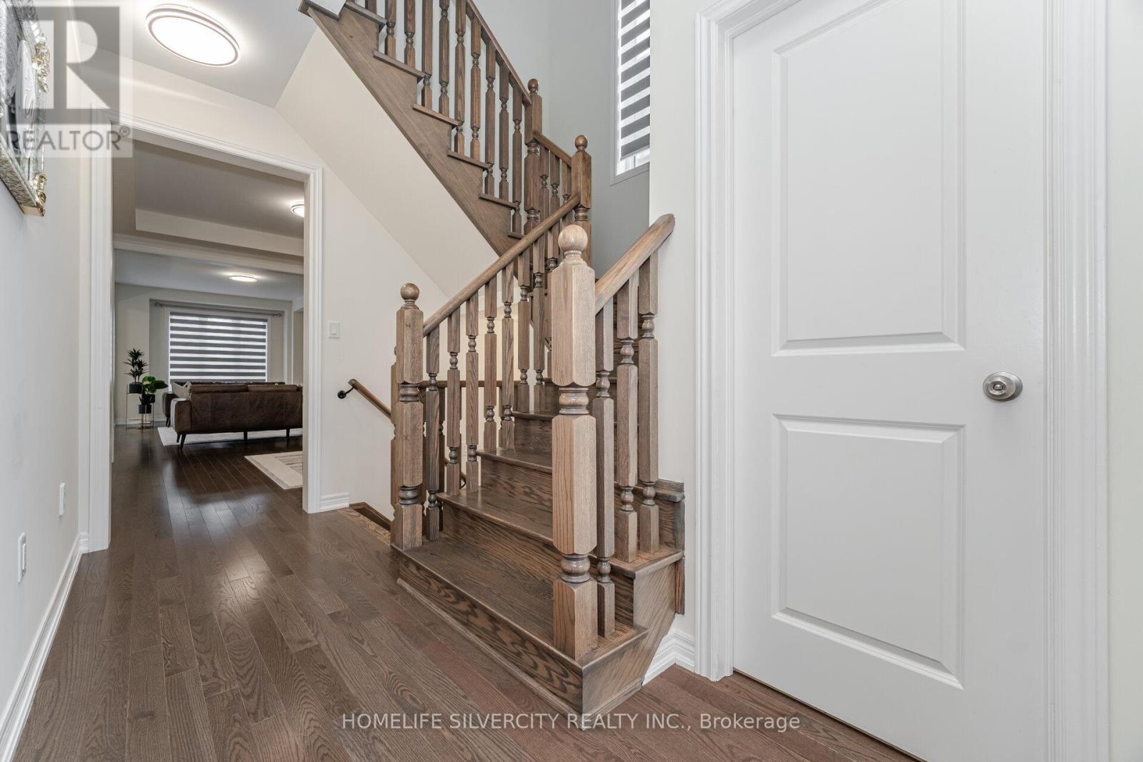 45 Ogston Crescent, Whitby, ON - Indoor Photo Showing Other Room