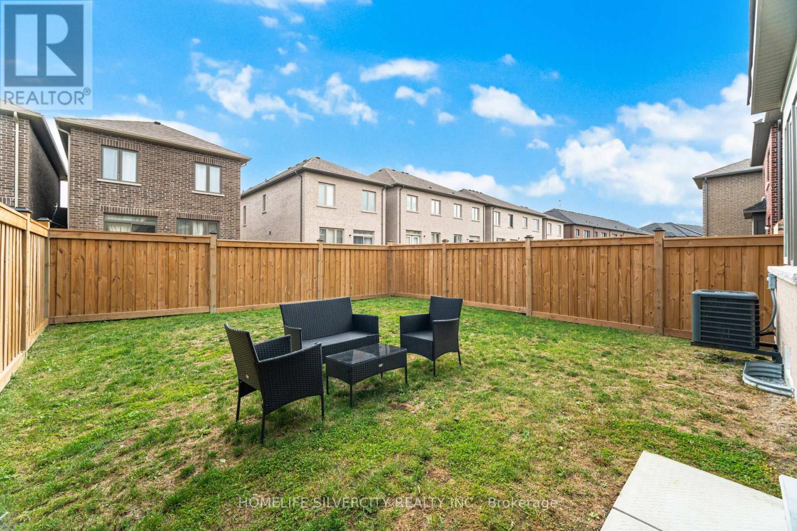 45 Ogston Crescent, Whitby, ON - Outdoor