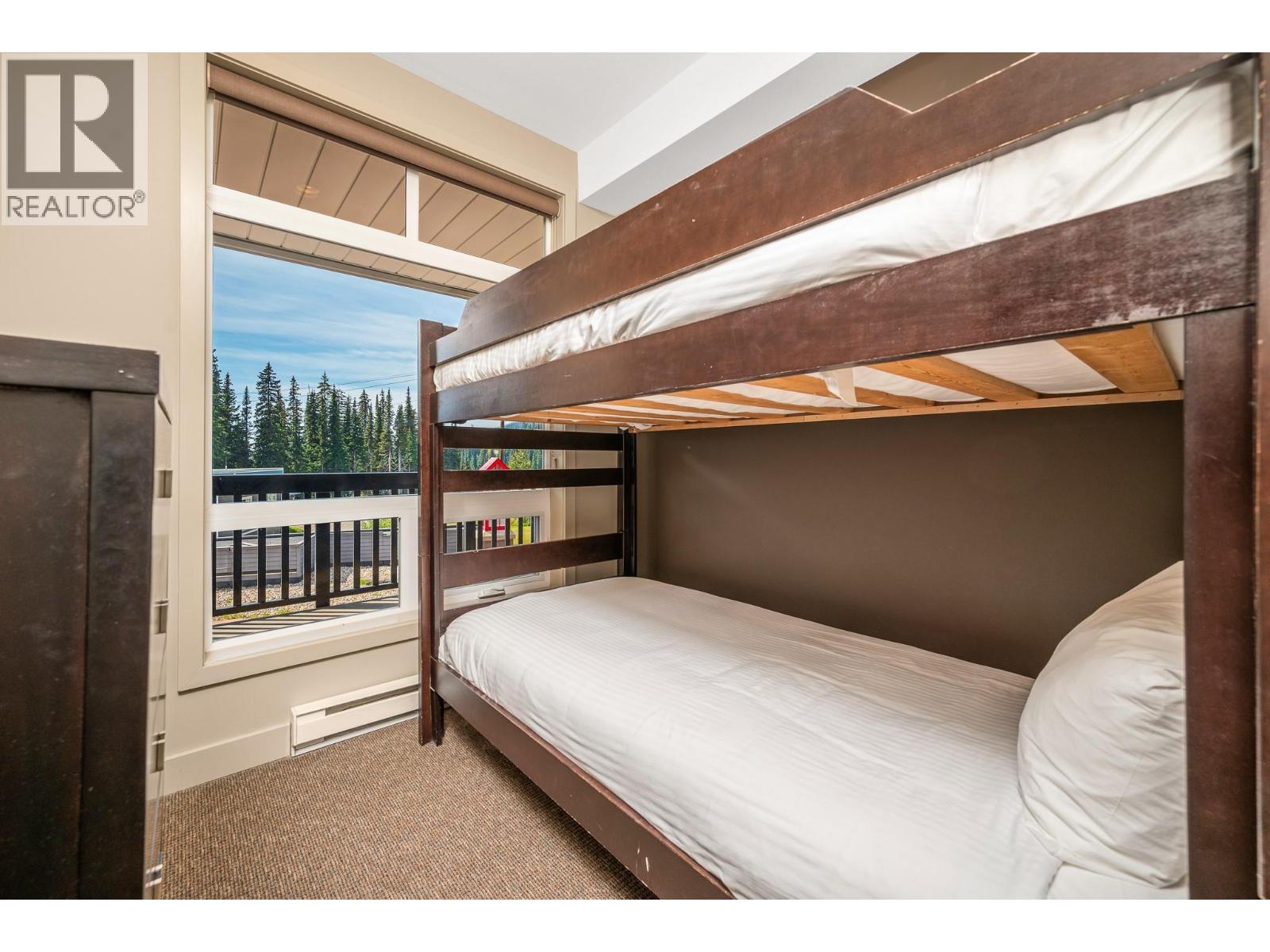 30 Monashee Road Unit# 214, Silver Star, BC - Indoor Photo Showing Bedroom