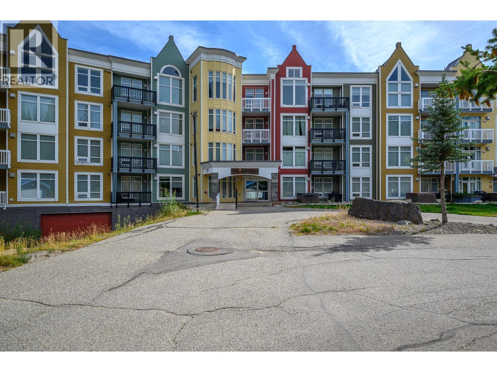 30 Monashee Road Unit# 214, Silver Star, BC - Outdoor With Balcony With Facade