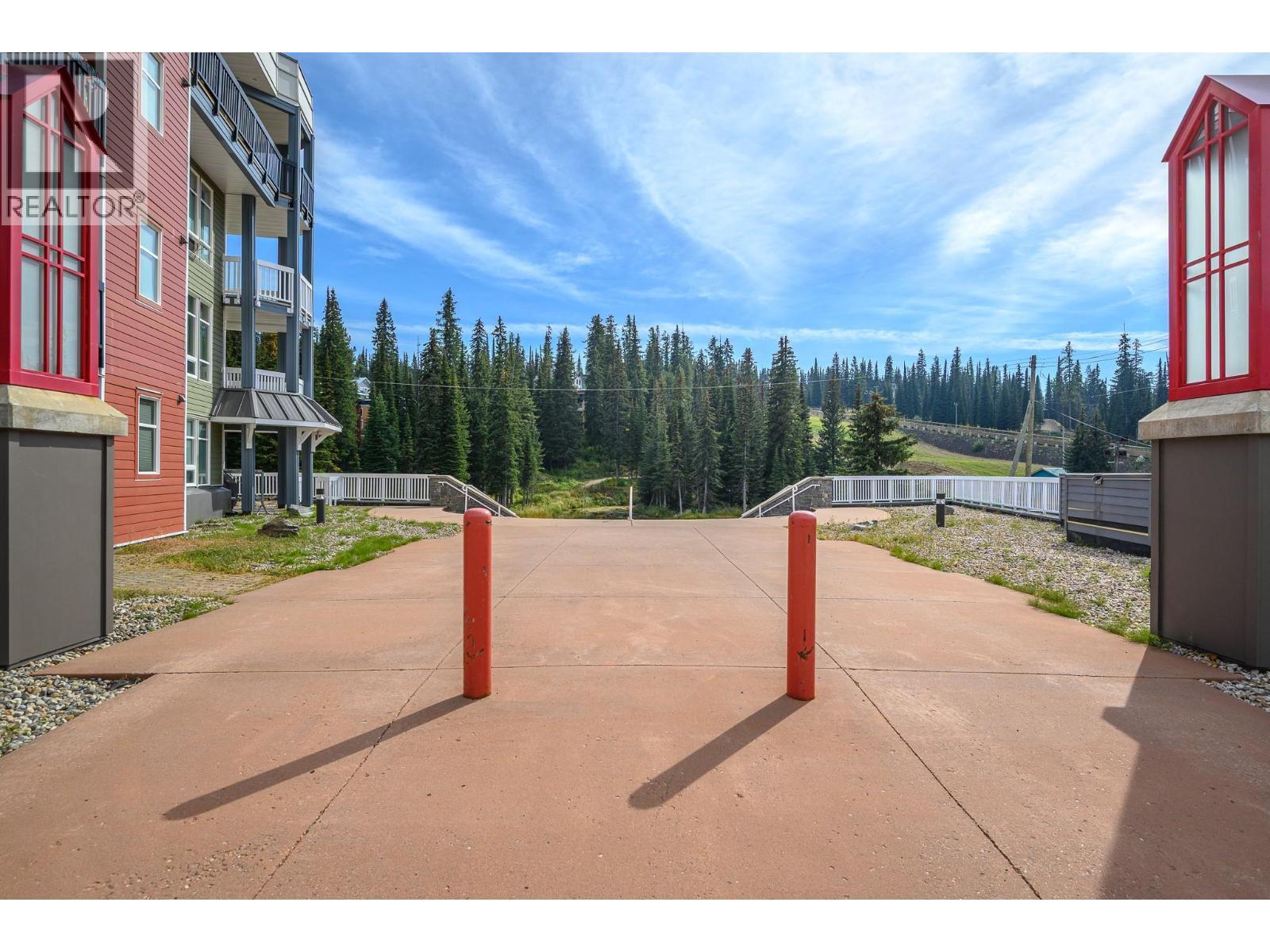 30 Monashee Road Unit# 214, Silver Star, BC - Outdoor