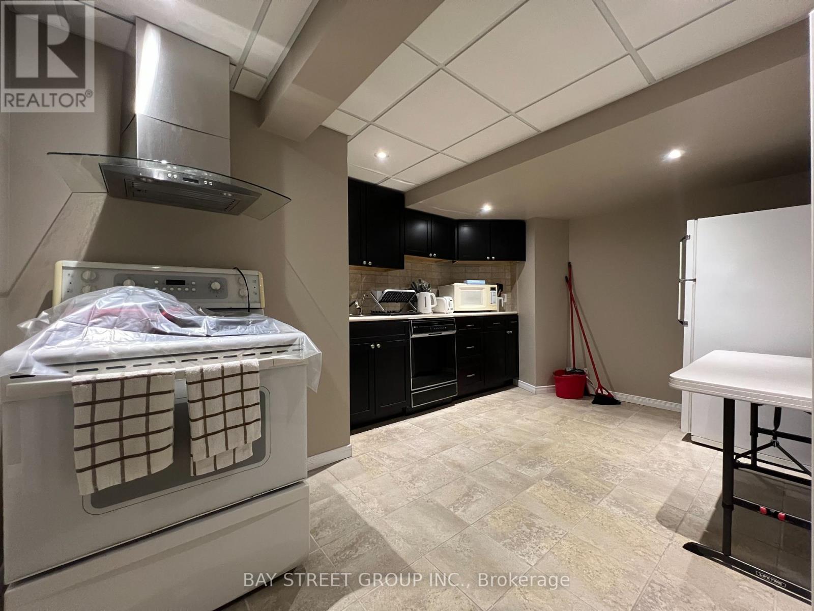 Bsmt - 52 Loring Cres, Markham, ON - Indoor Photo Showing Laundry Room