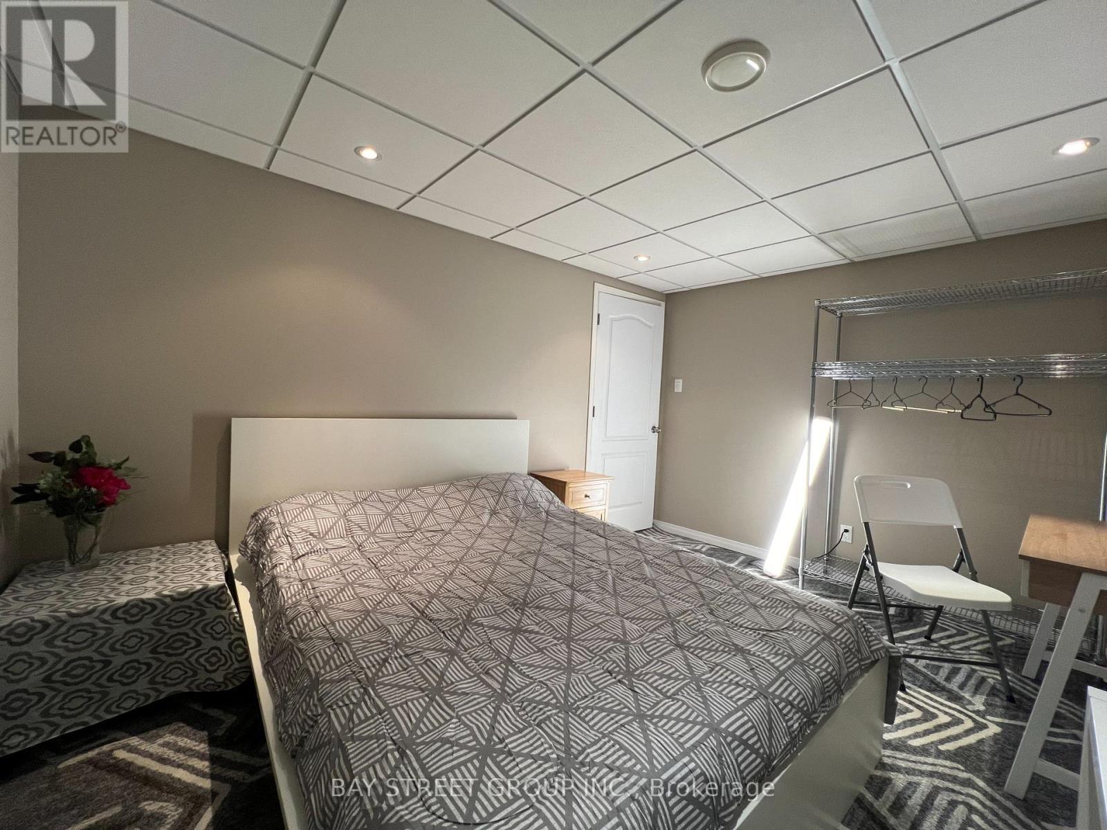 Bsmt - 52 Loring Cres, Markham, ON - Indoor Photo Showing Bedroom