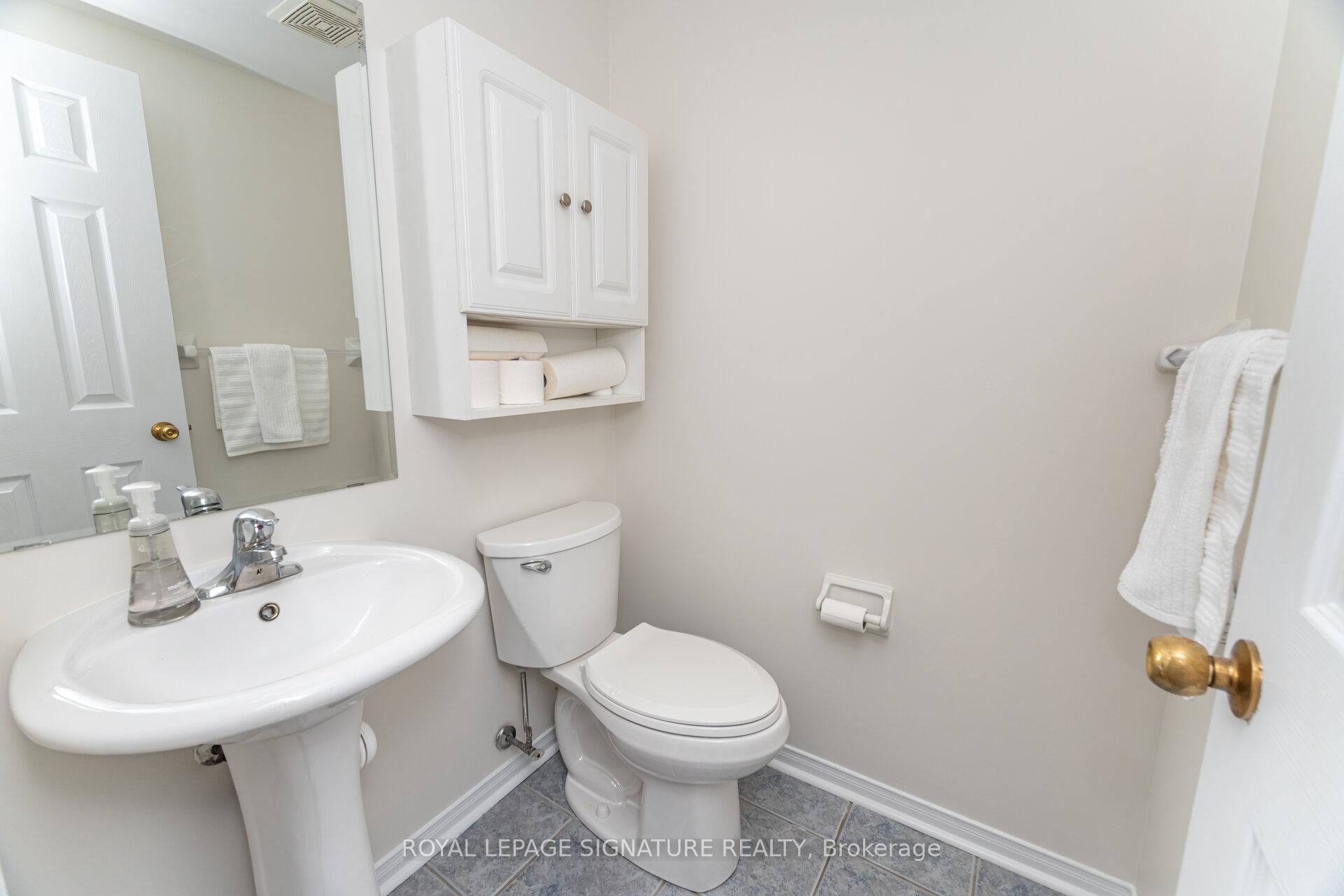 7131 Chatham Court, Mississauga, ON - Indoor Photo Showing Bathroom