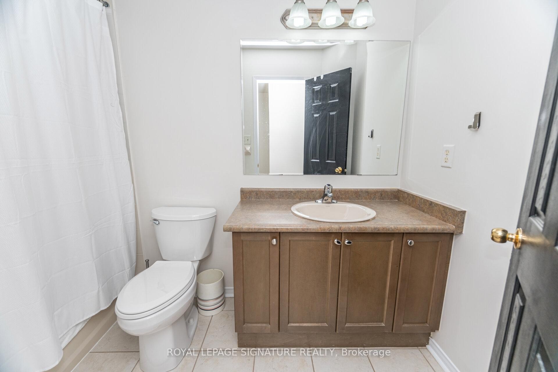 7131 Chatham Court, Mississauga, ON - Indoor Photo Showing Bathroom