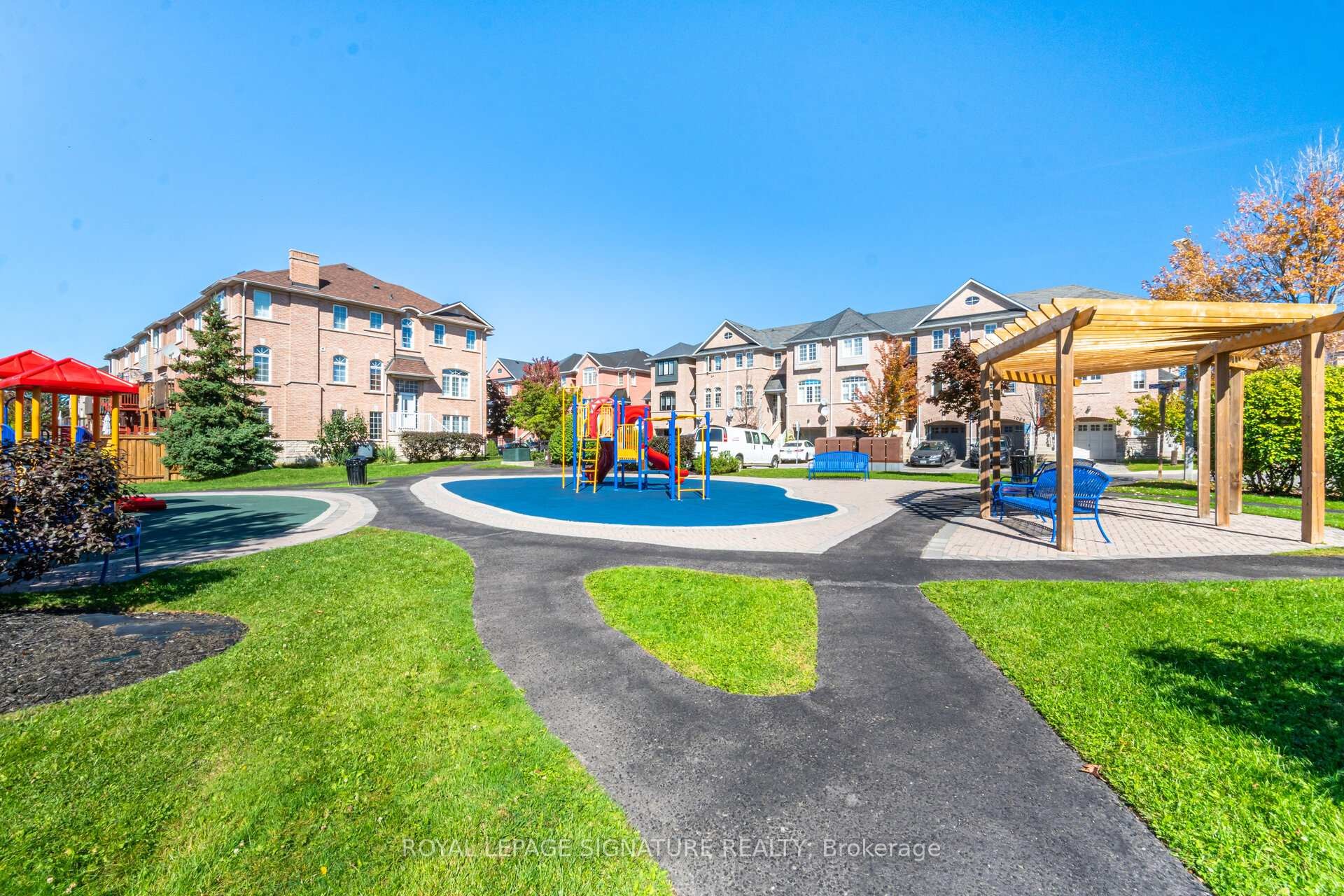 7131 Chatham Court, Mississauga, ON - Outdoor