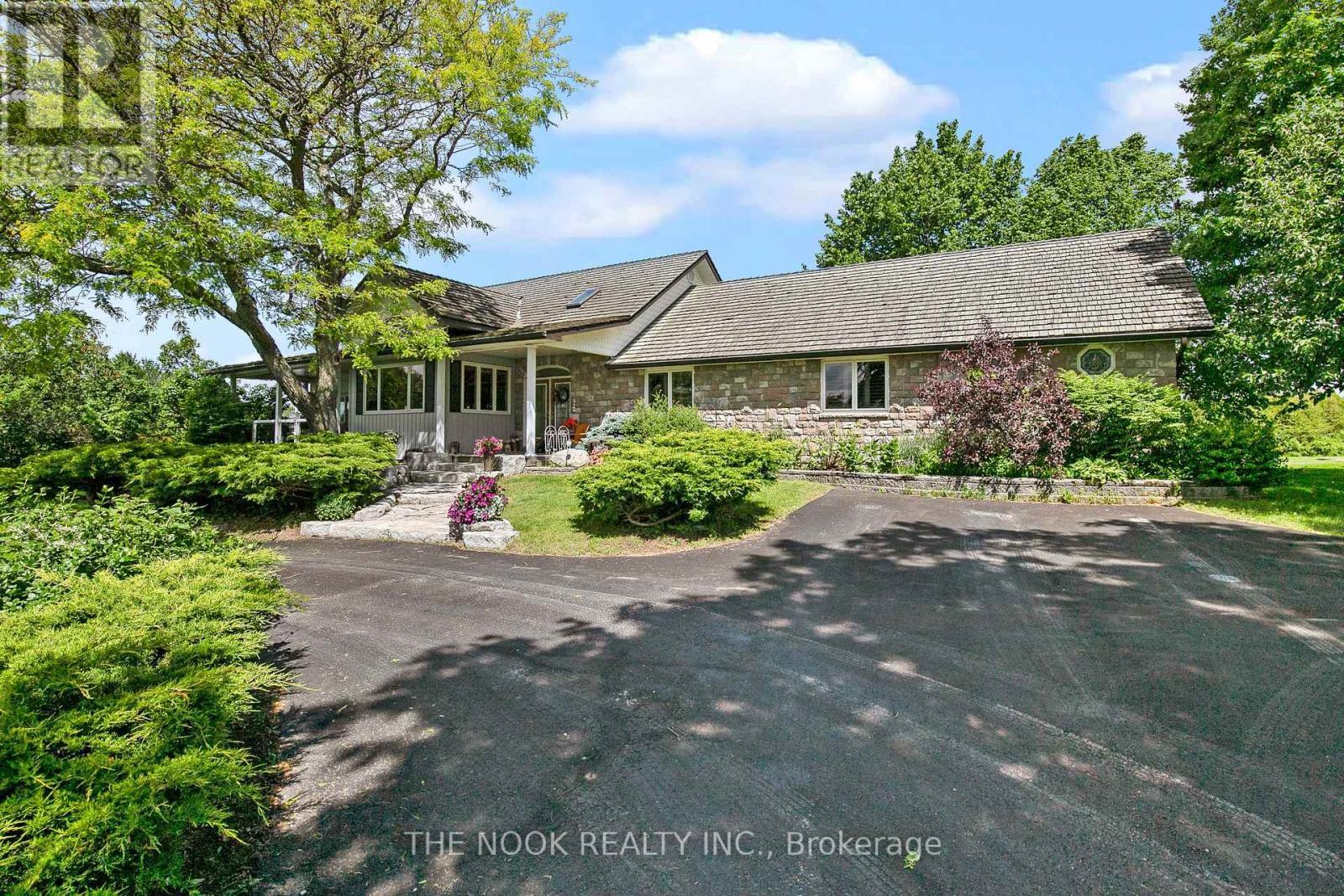 593 Pigeon Creek Road, Kawartha Lakes (Manvers), ON - Outdoor