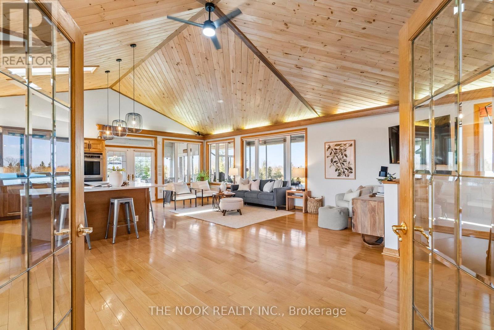 593 Pigeon Creek Road, Kawartha Lakes (Manvers), ON - Indoor