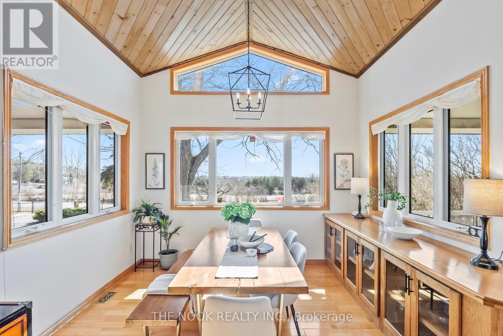 593 Pigeon Creek Road, Kawartha Lakes (Manvers), ON - Indoor