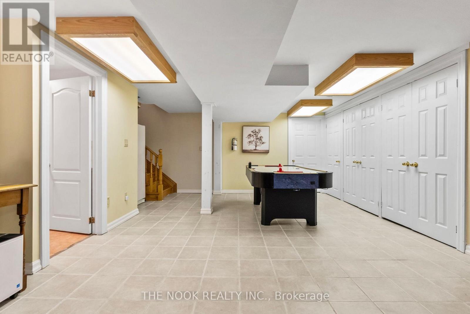 593 Pigeon Creek Road, Kawartha Lakes (Manvers), ON - Indoor Photo Showing Other Room