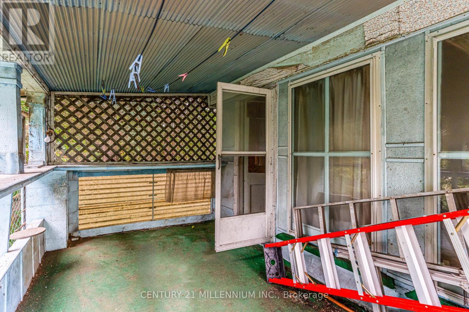 99 Blake Street, Hamilton, ON - Photo Showing Other Room